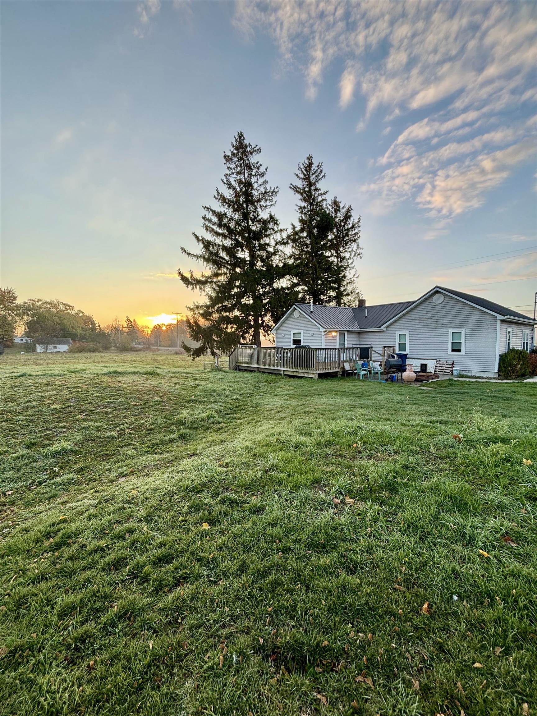 917 E River Property Photo 9