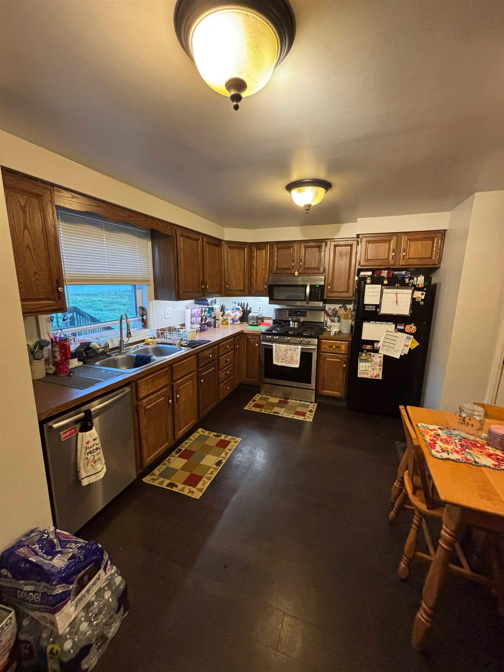 917 E River Property Photo 14