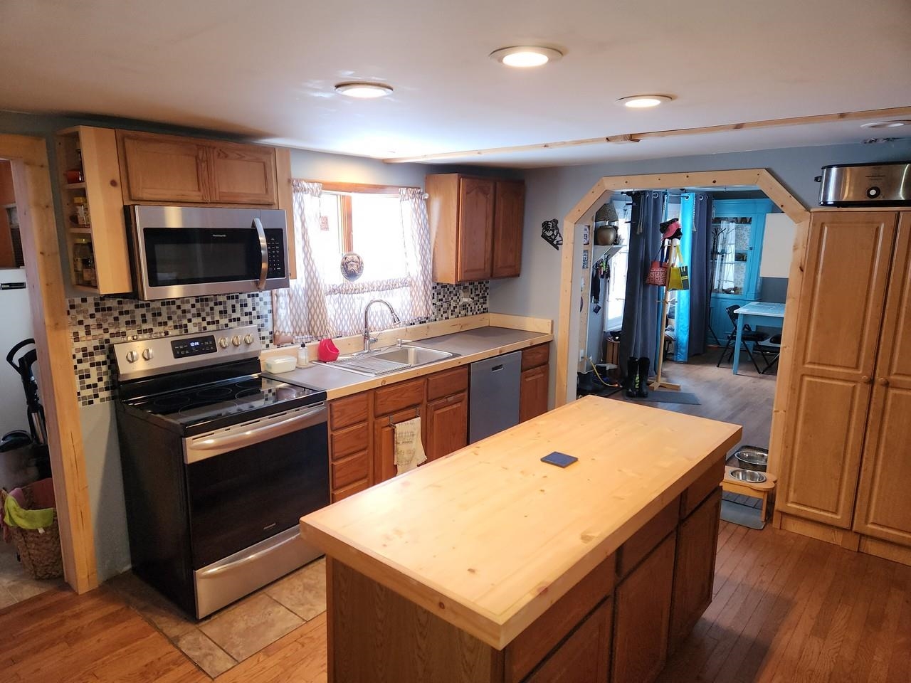 5611 Ne East Shore Drive Property Photo 5