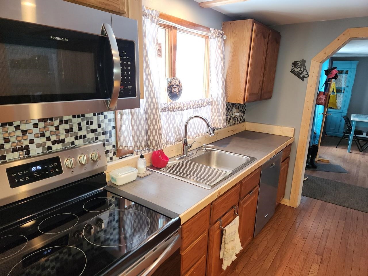 5611 Ne East Shore Drive Property Photo 9