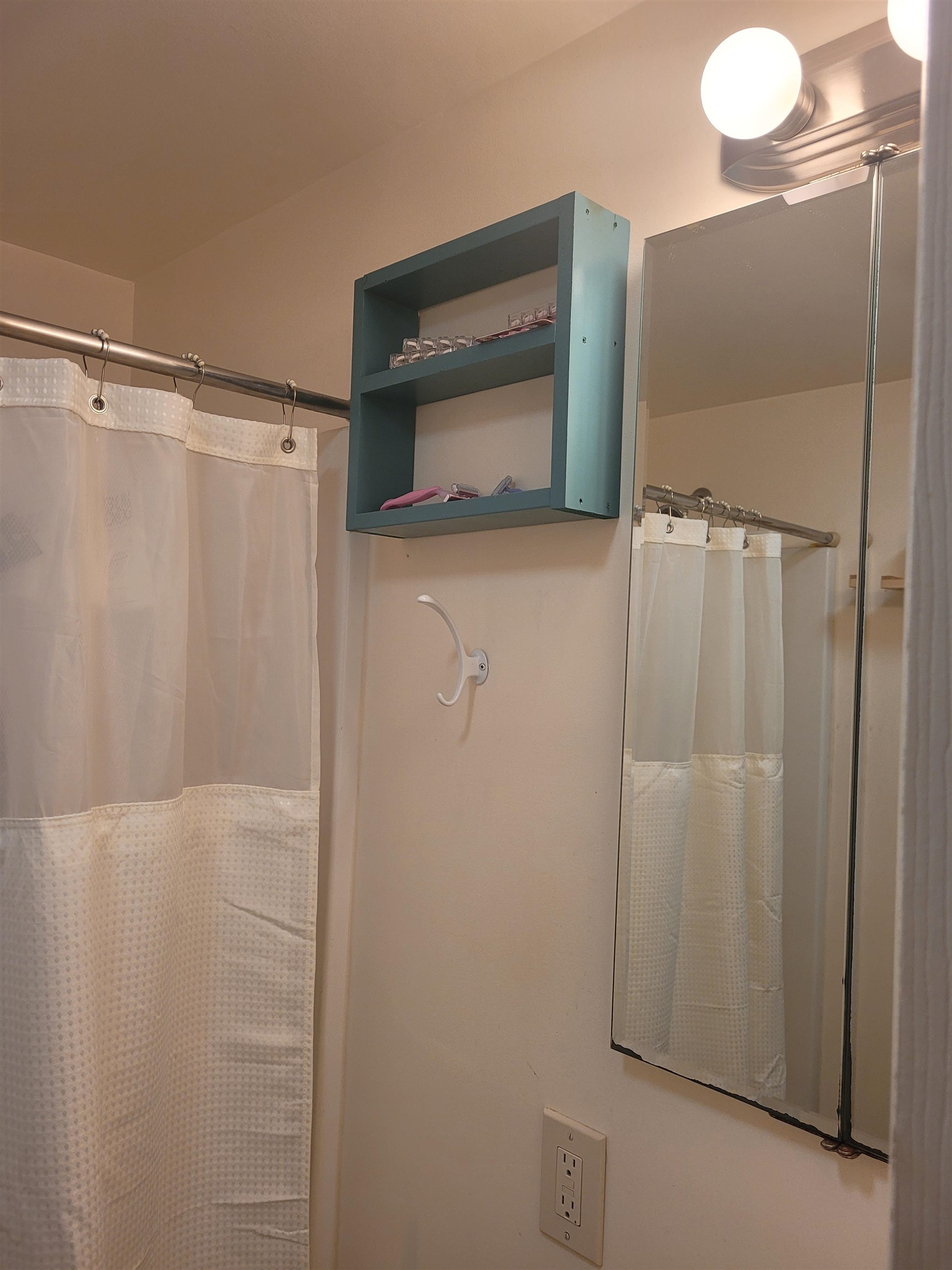 5611 Ne East Shore Drive Property Photo 27