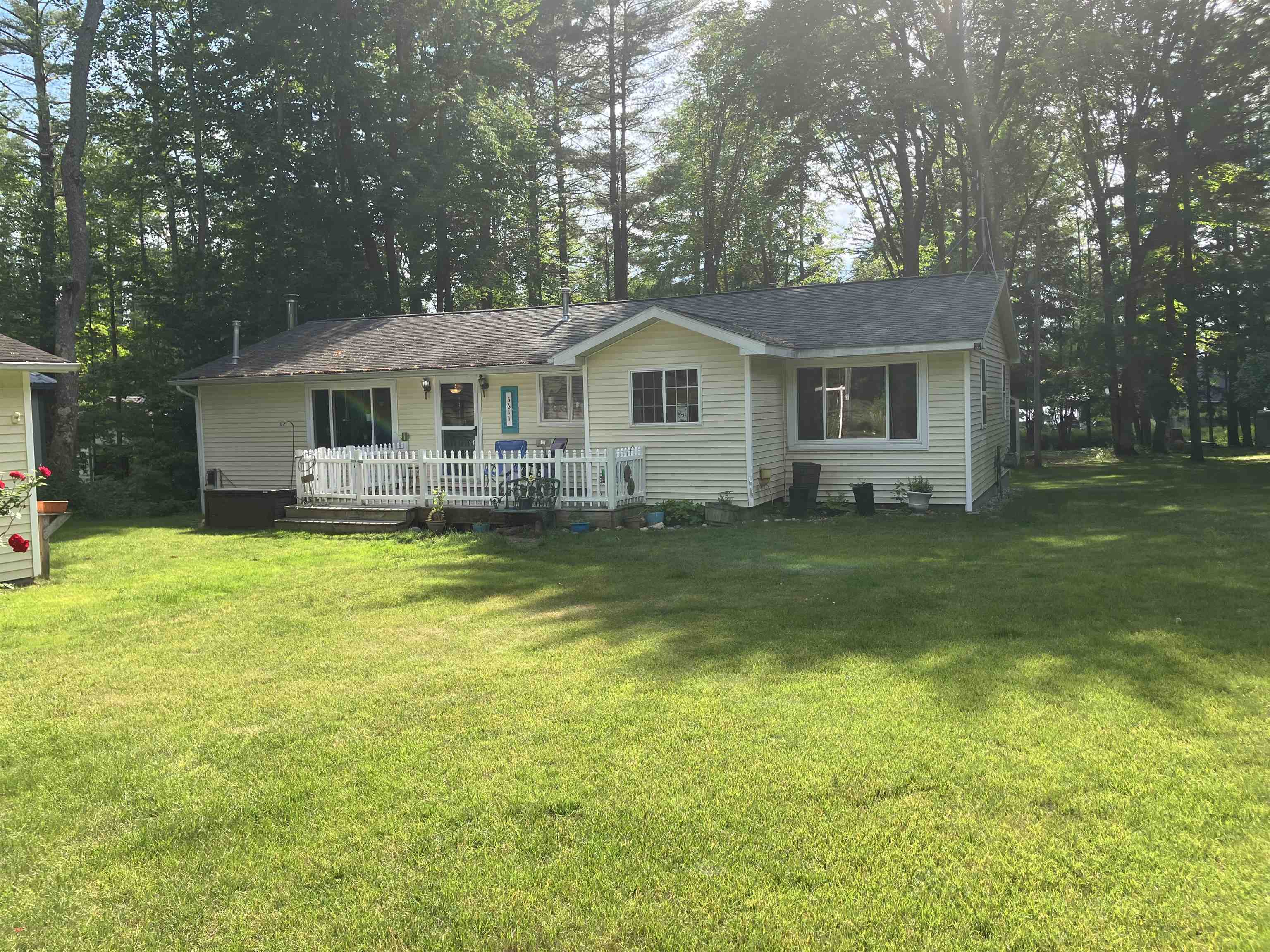 5611 Ne East Shore Drive Property Photo 32