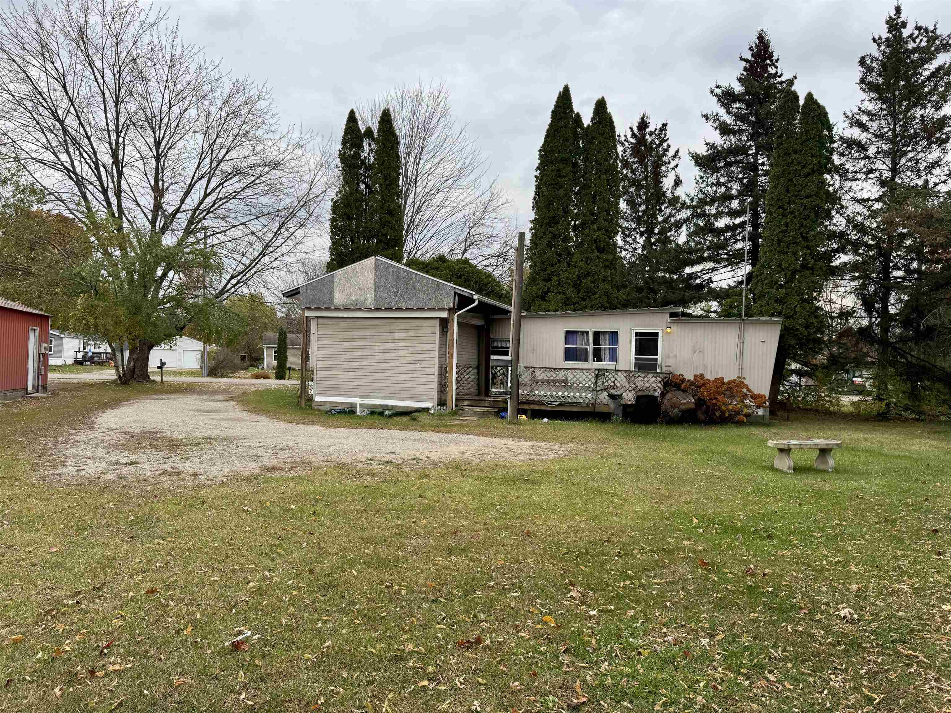 2450 Ruby Street Property Photo 2