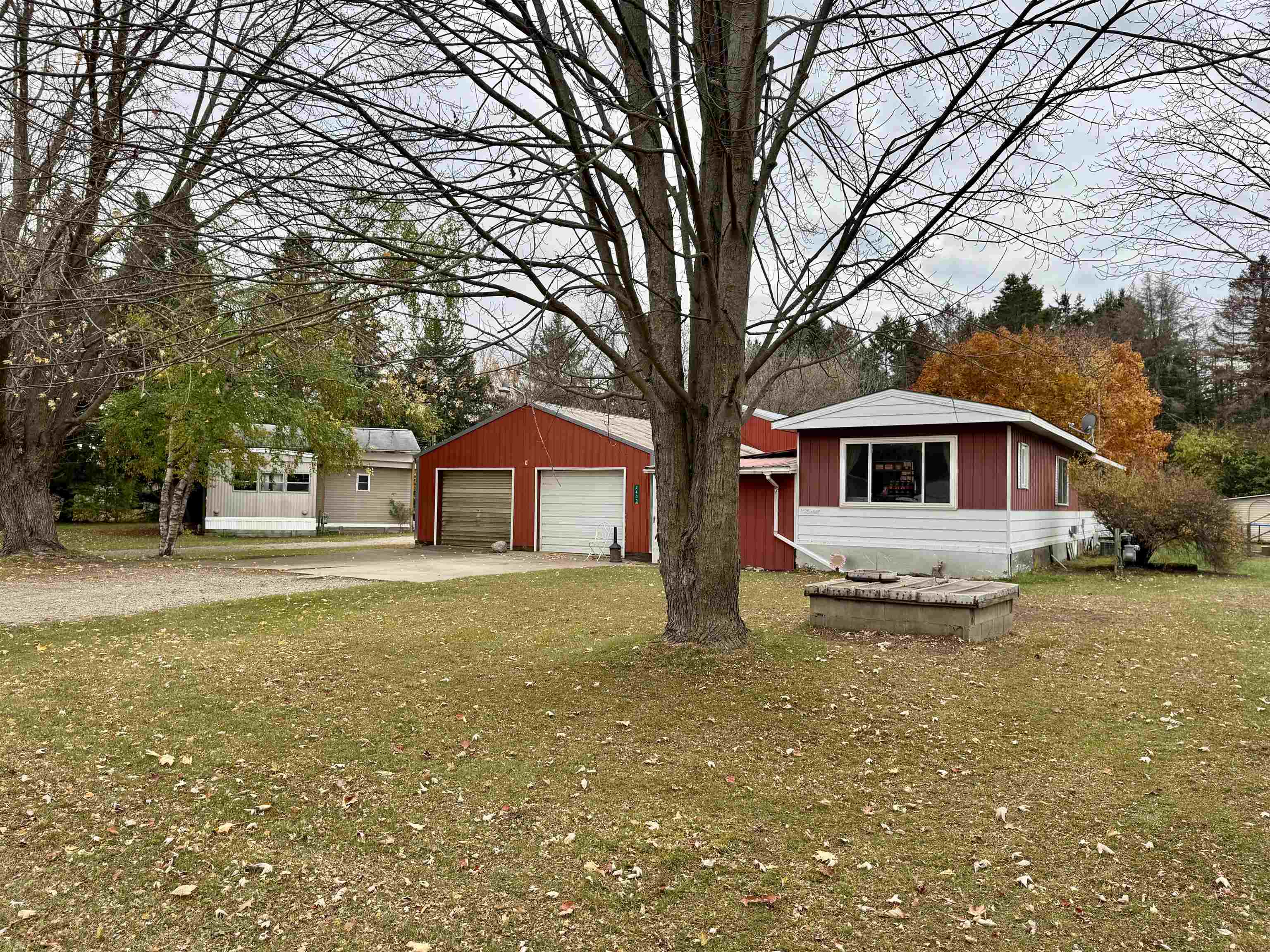 2430 Ruby Street Property Photo 2