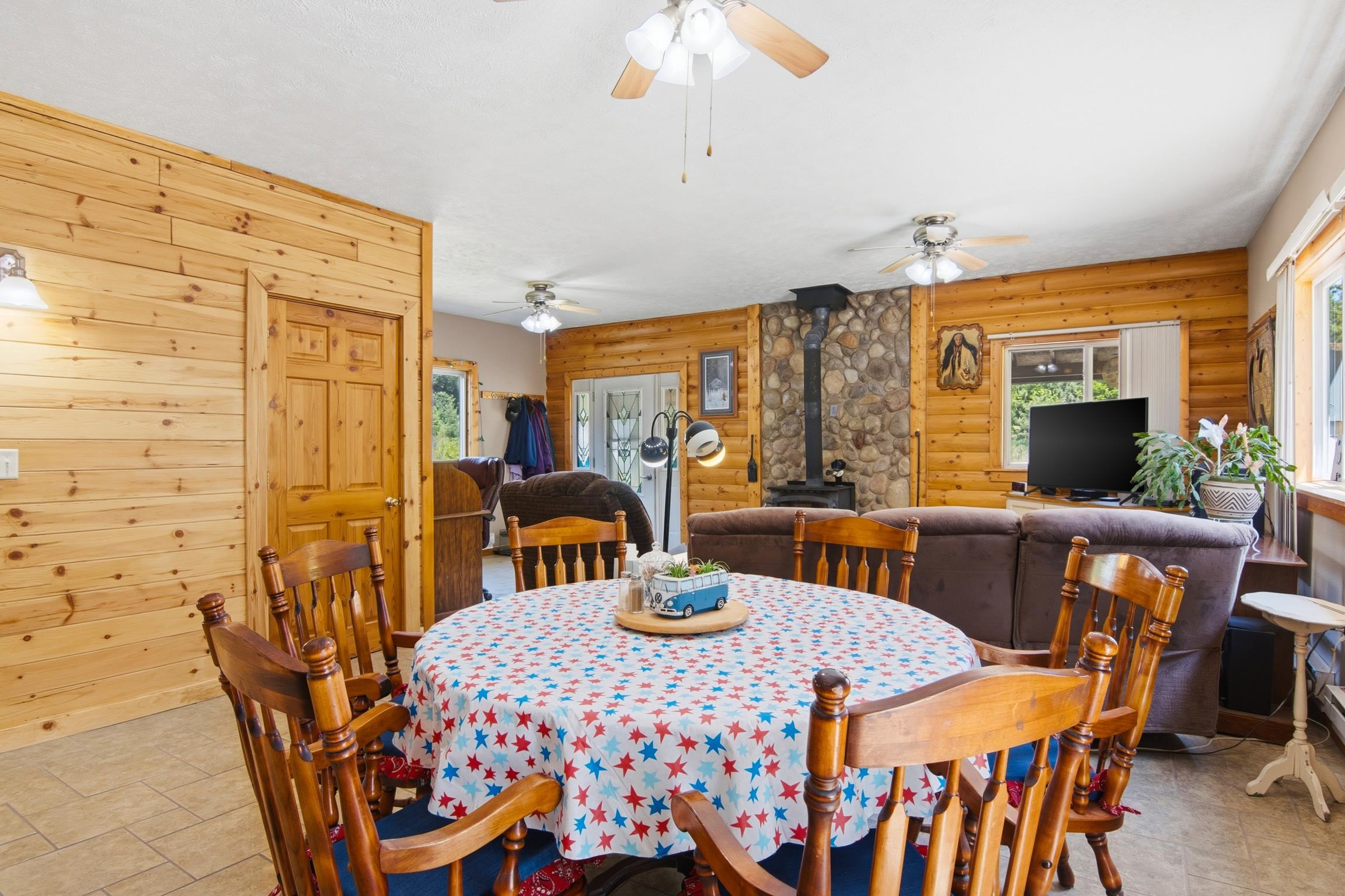 5935 Greenleaf Lane Property Photo 16