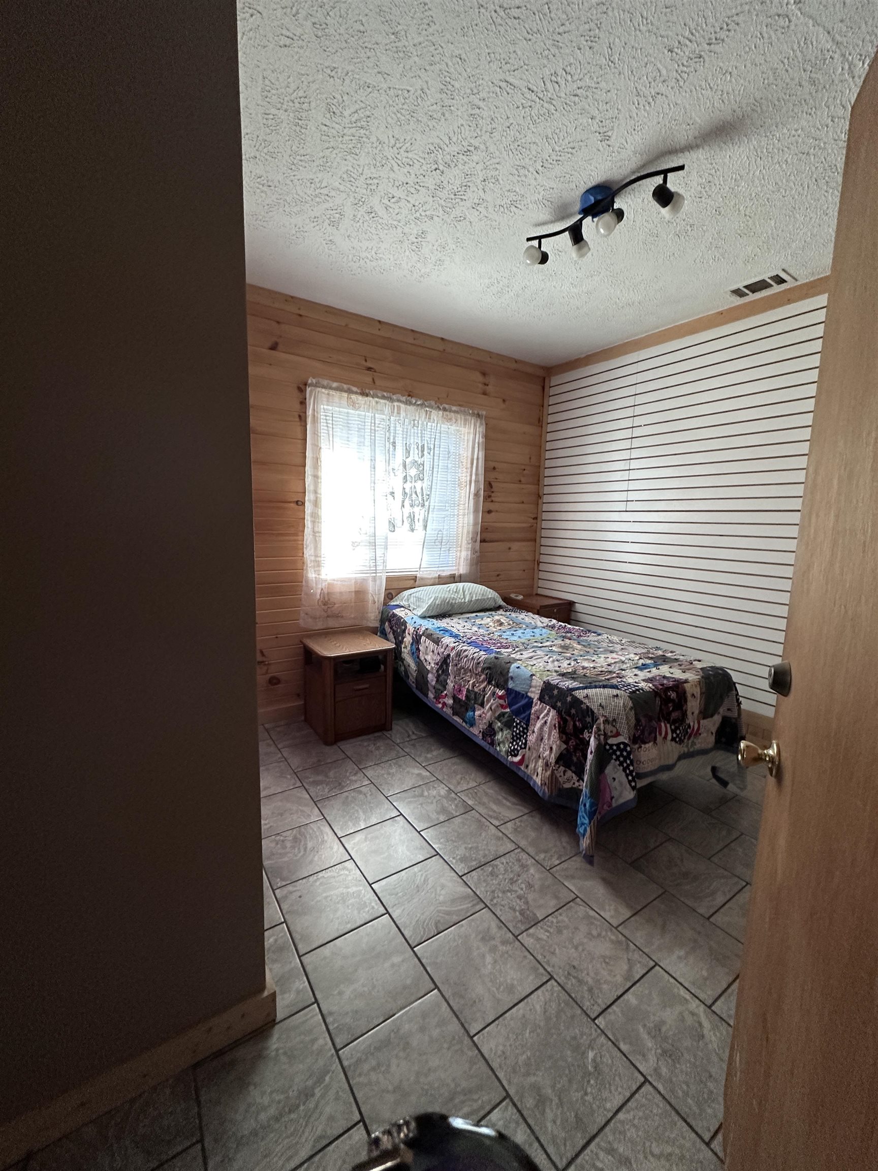 5935 Greenleaf Lane Property Photo 35