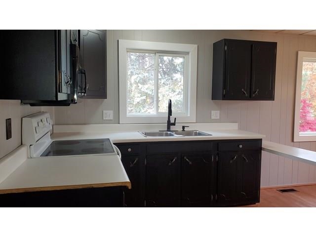 502 S Broad Street Property Photo 7