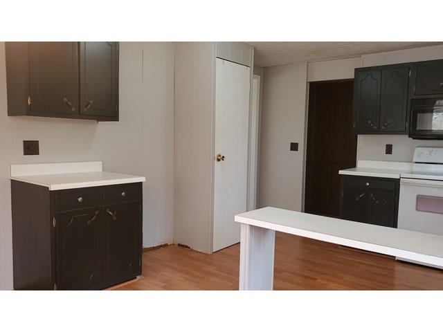 502 S Broad Street Property Photo 9
