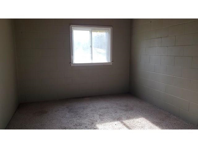 502 S Broad Street Property Photo 23