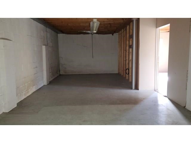 502 S Broad Street Property Photo 26