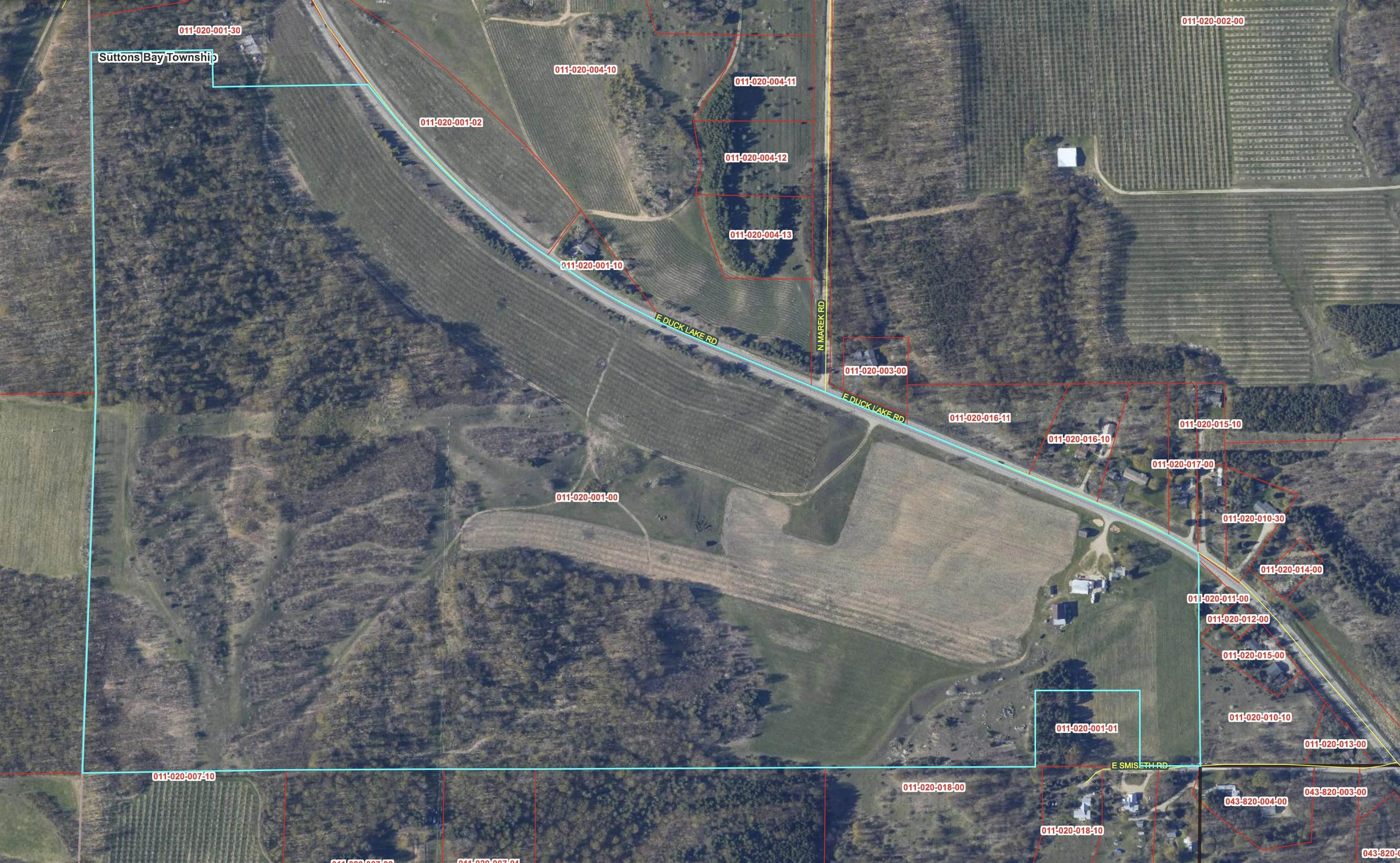 9224 E Duck Lake Road Property Photo 12