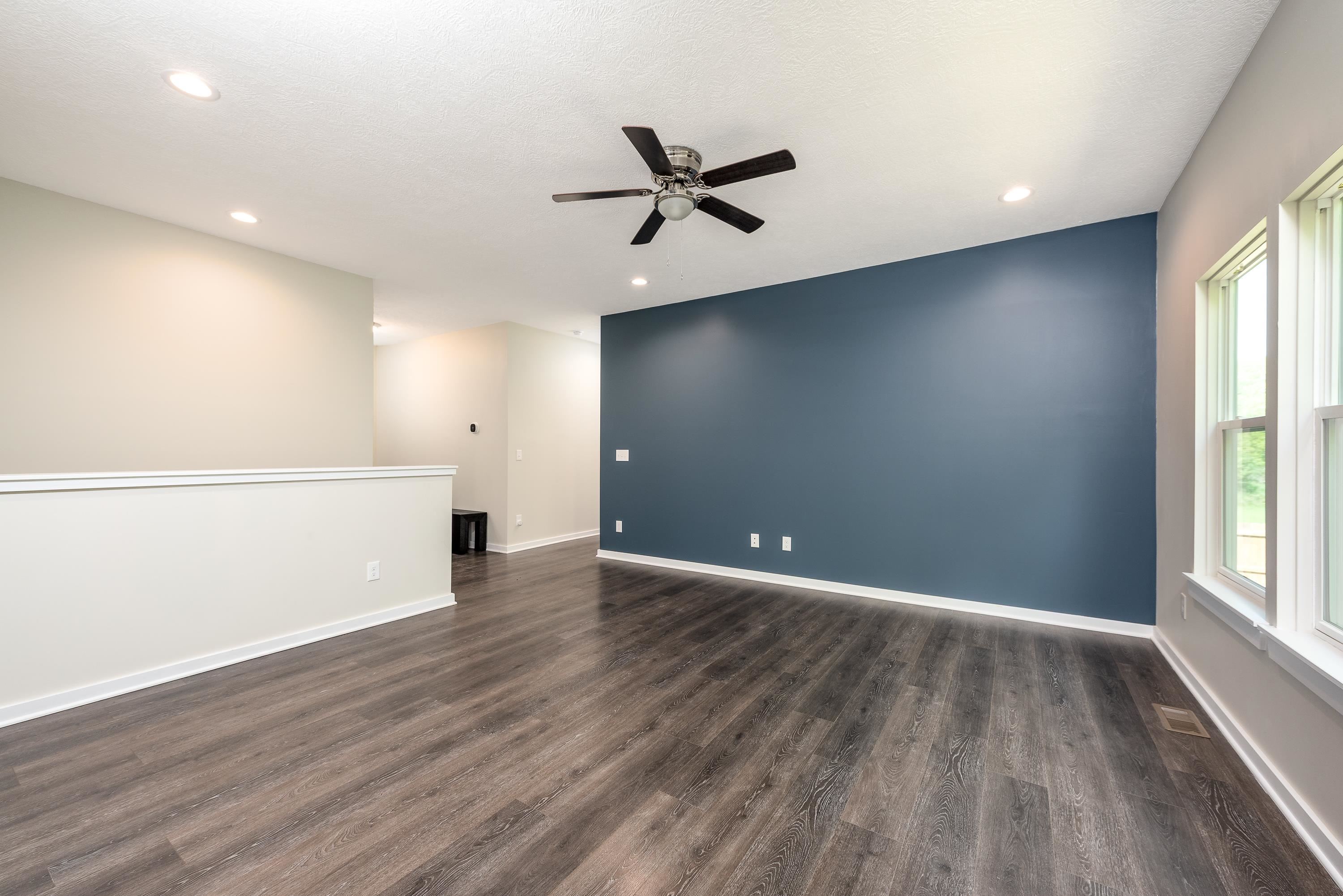 258 Ruby Court Property Photo 9