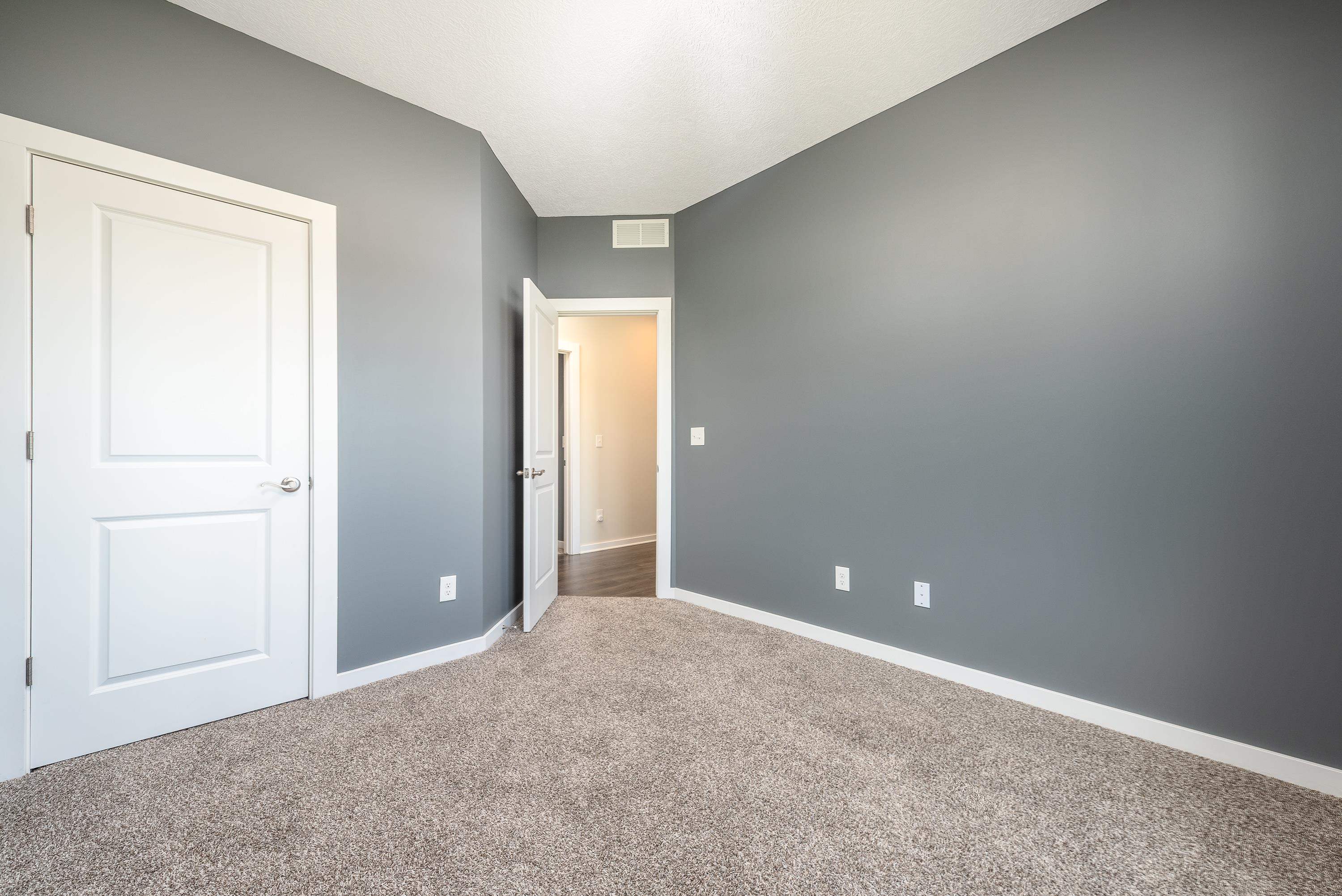 258 Ruby Court Property Photo 32