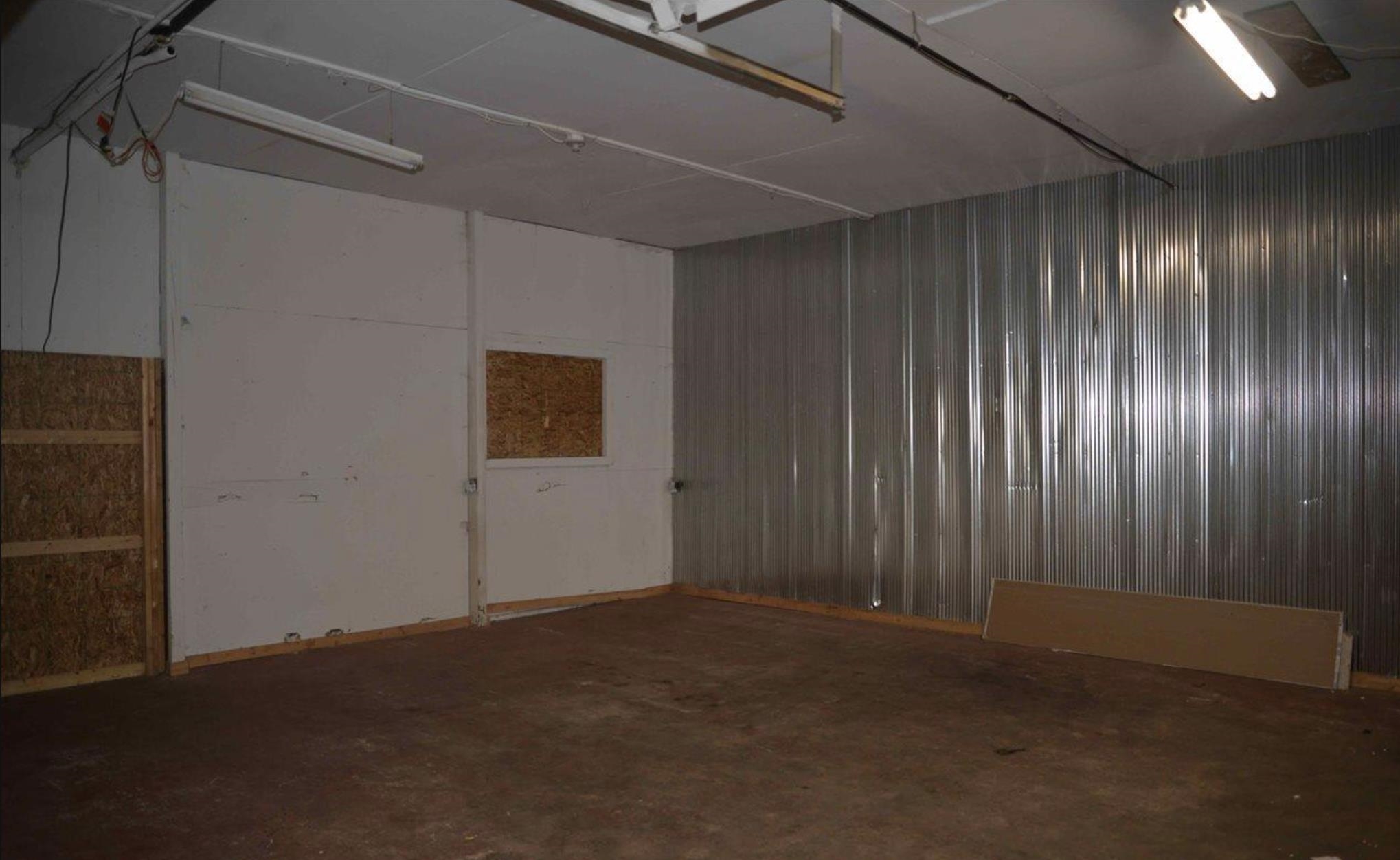121 Ames Street Property Photo 14