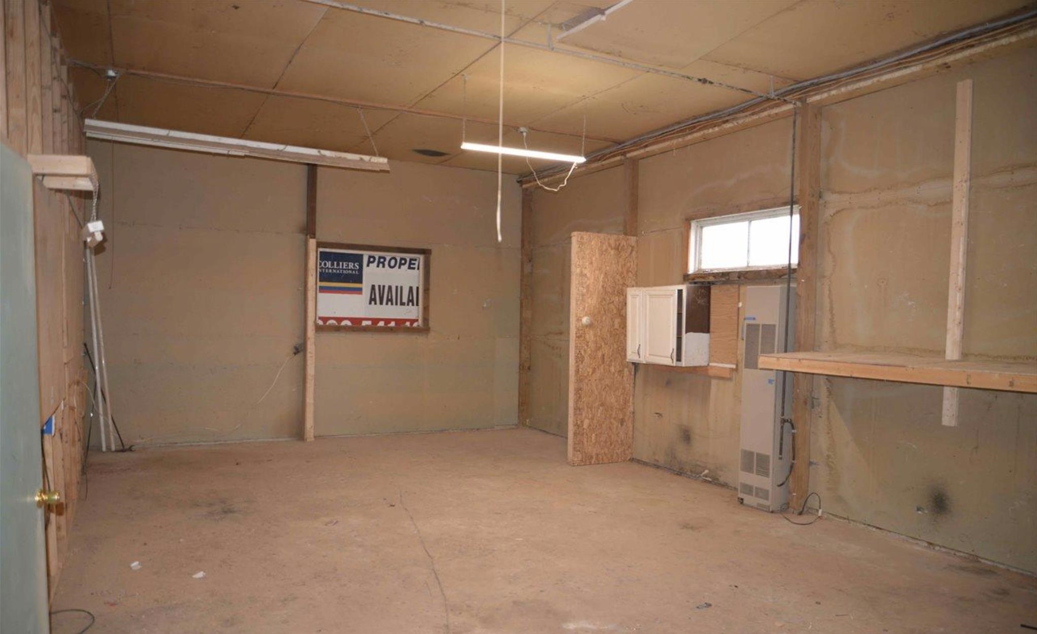 121 Ames Street Property Photo 17