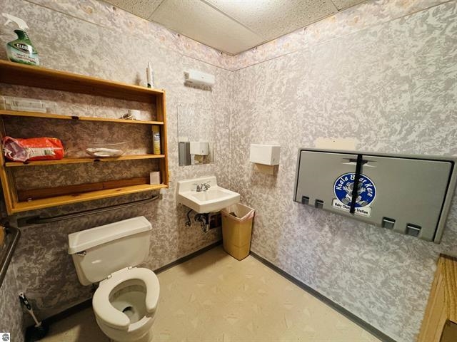 1800 E M-55 Property Photo 13