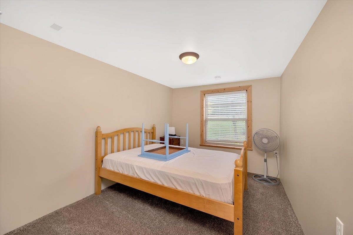 814 Kenyon Road Property Photo 5