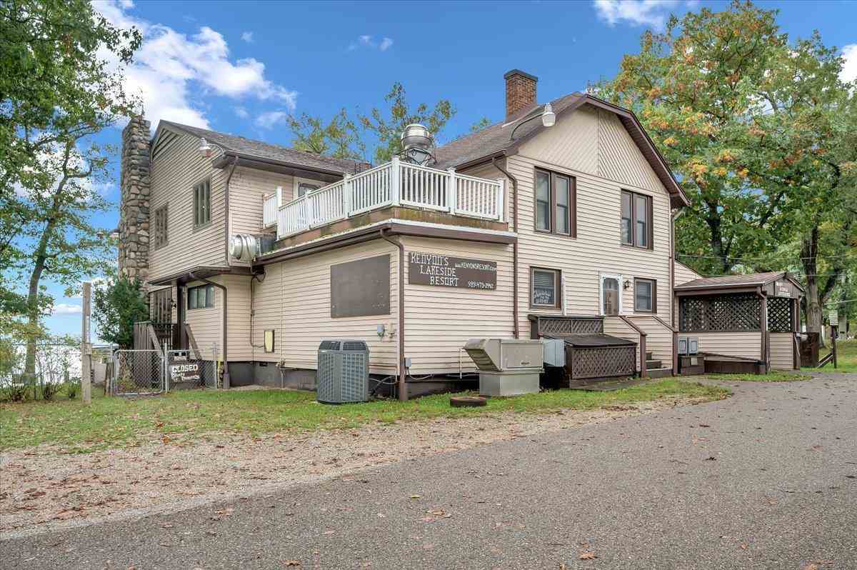 814 Kenyon Road Property Photo 9