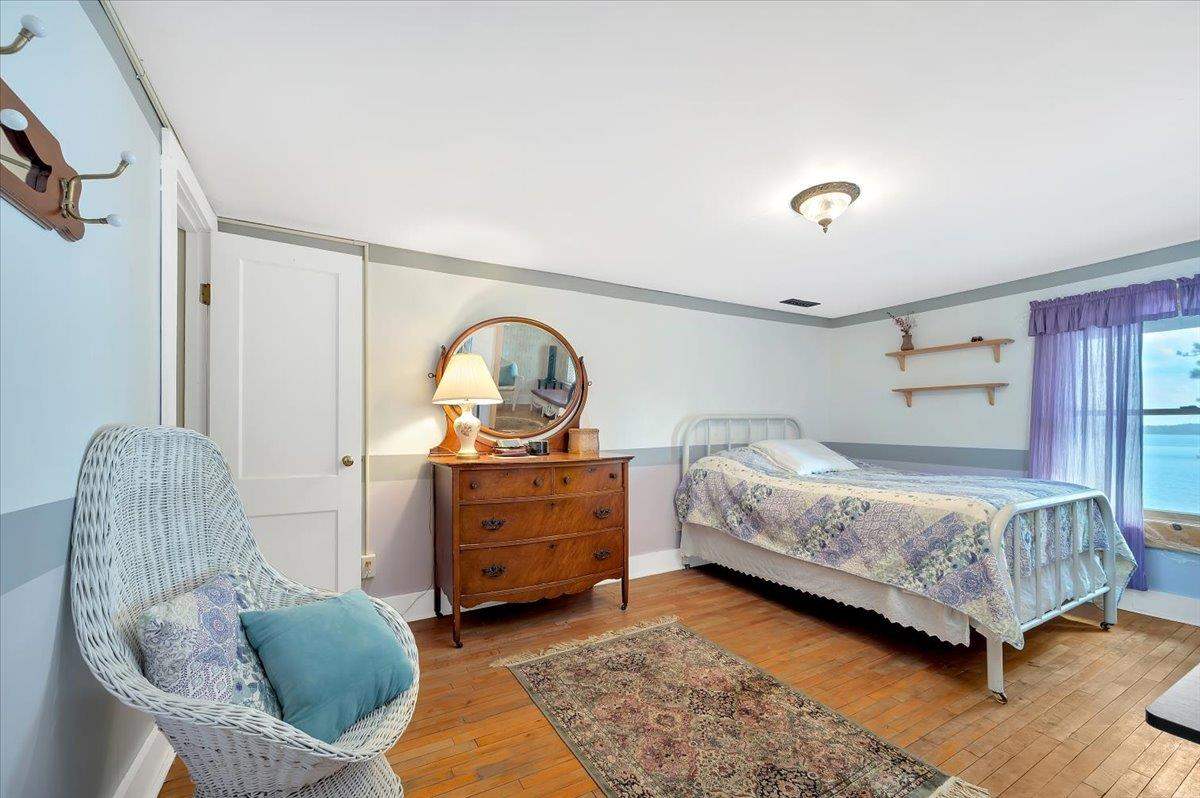 814 Kenyon Road Property Photo 64