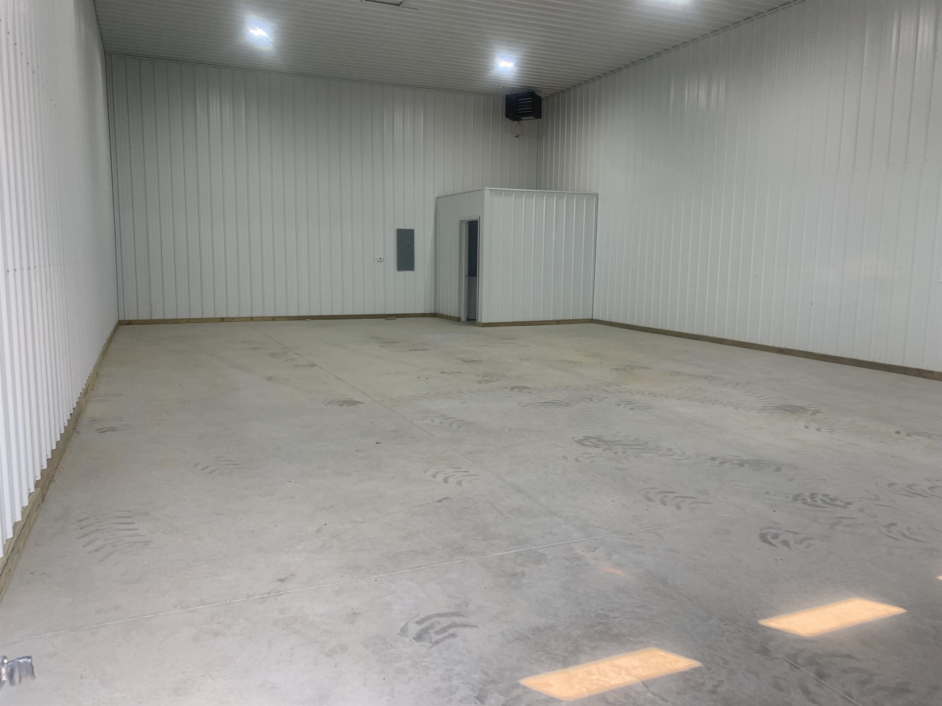 5801 Storage Loop Drive Property Photo 2