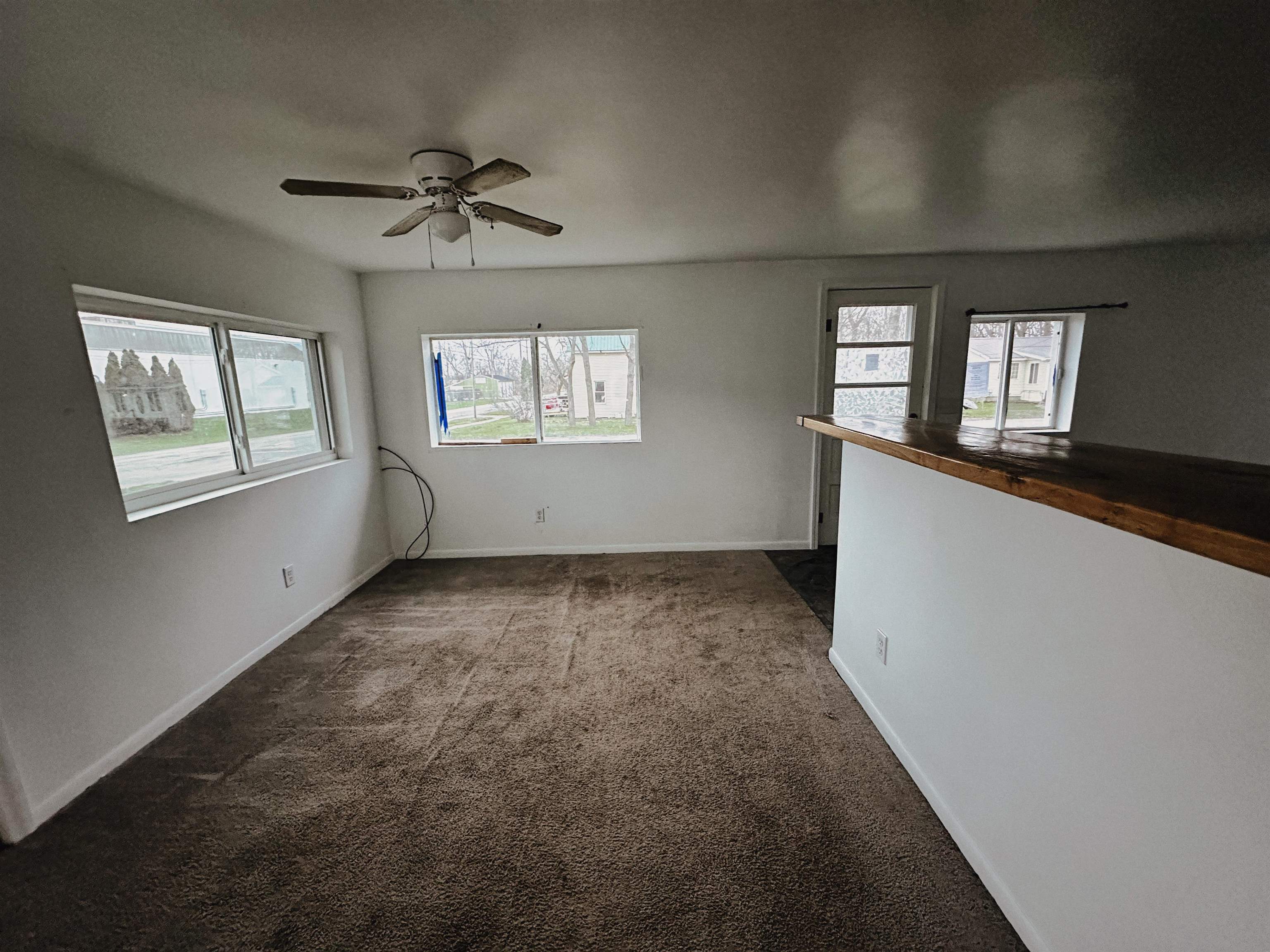 214 N Grover Avenue Property Photo 3