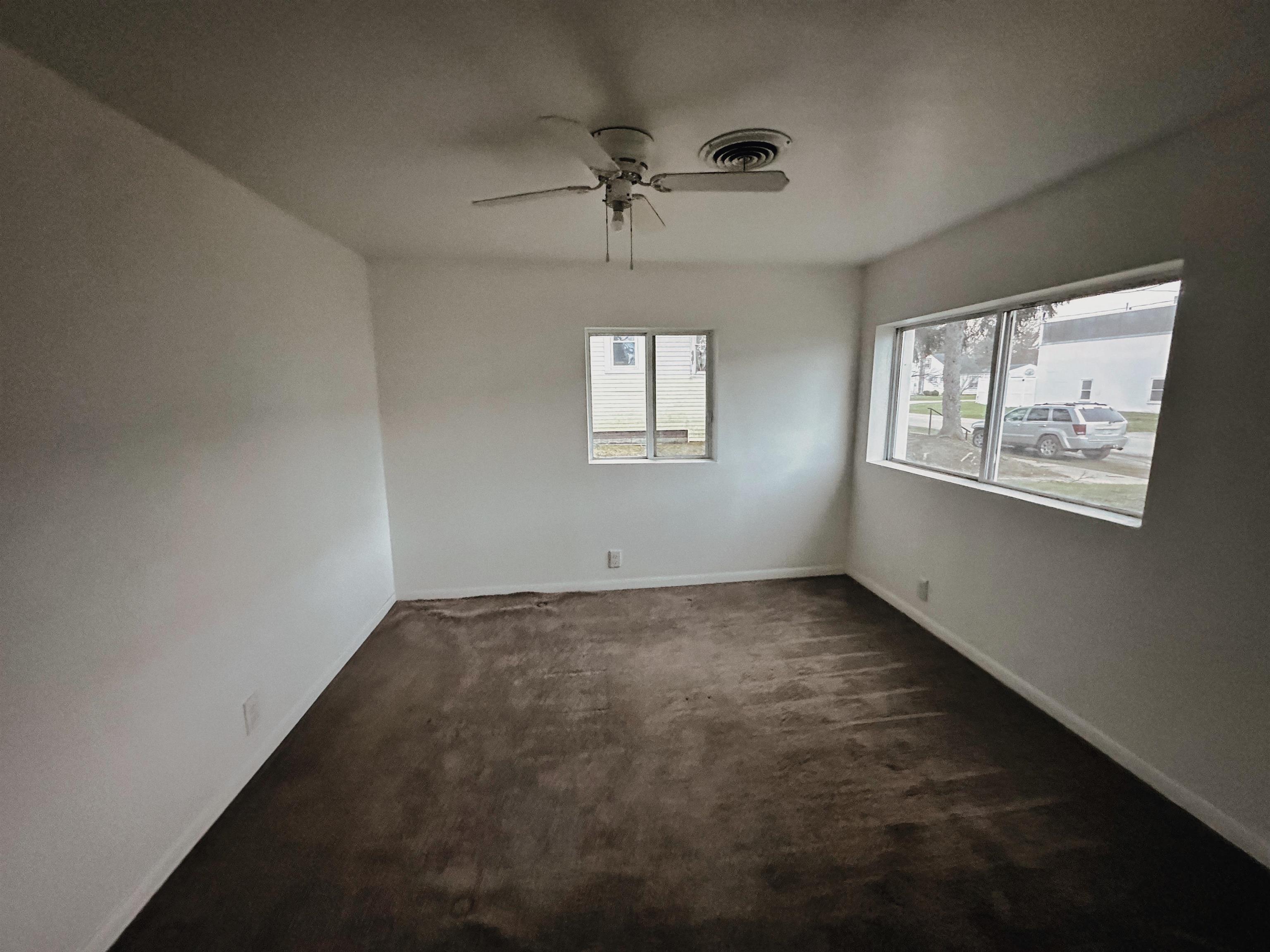 214 N Grover Avenue Property Photo 7