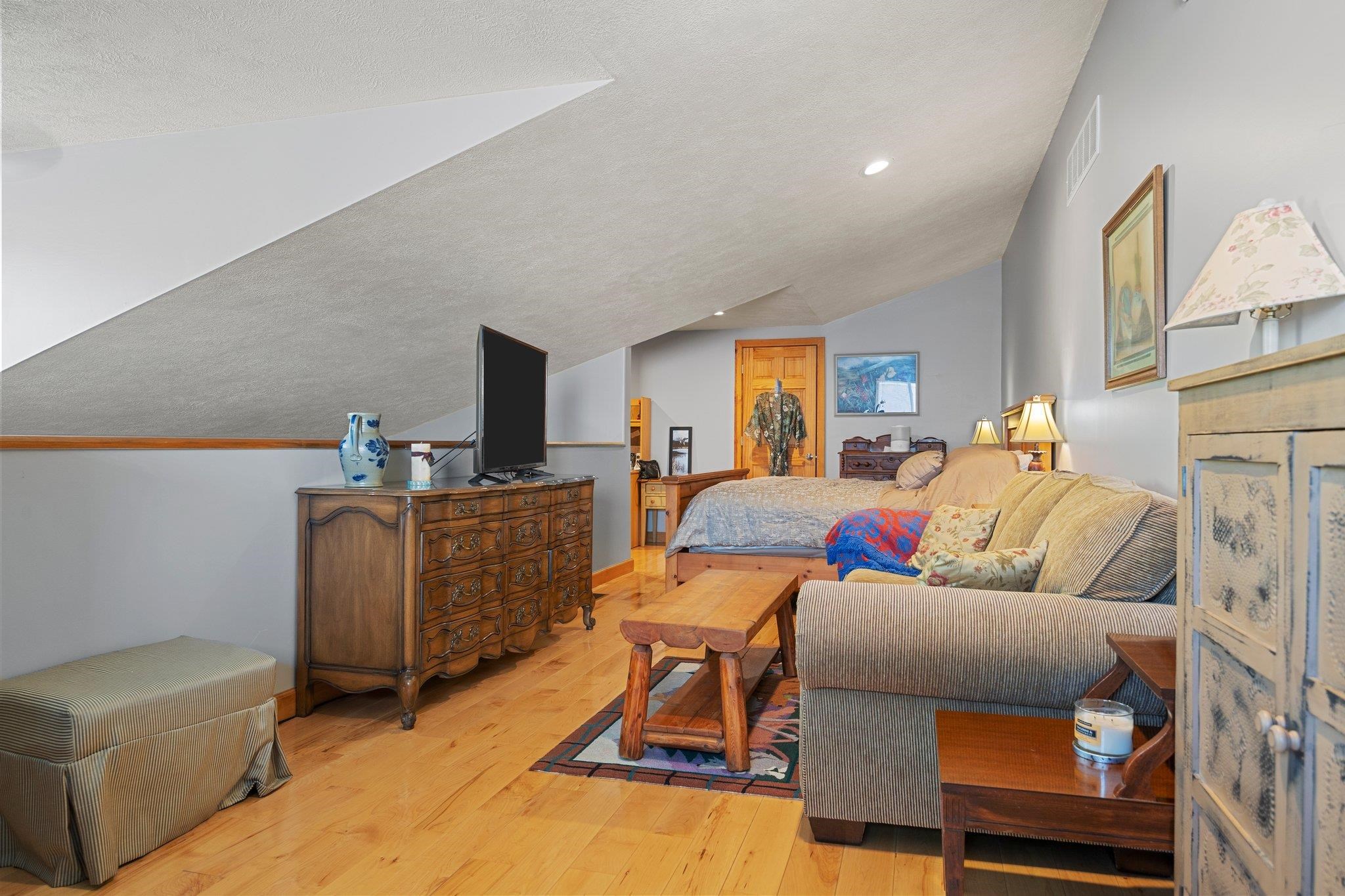 5046 S West Bay Shore Property Photo 32