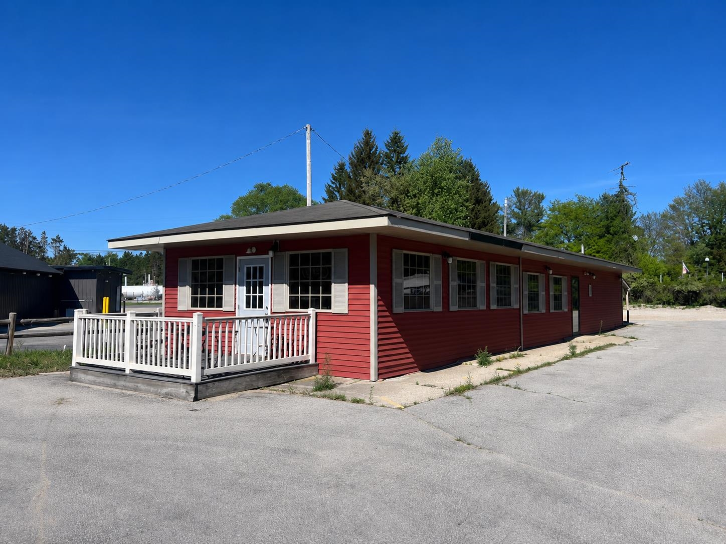 103 S Division Street Property Photo 1