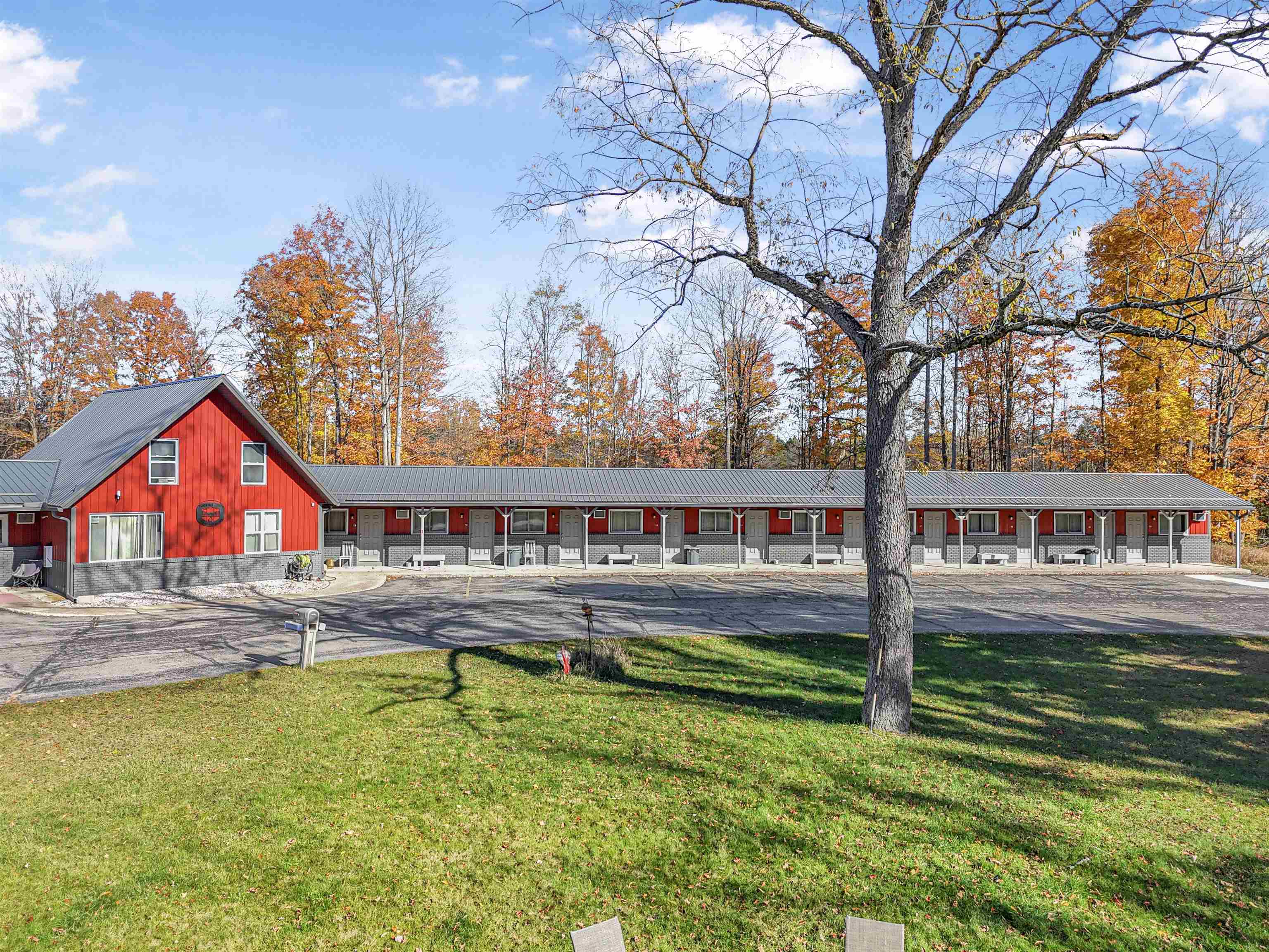 10422 Cadillac Highway Property Photo 1