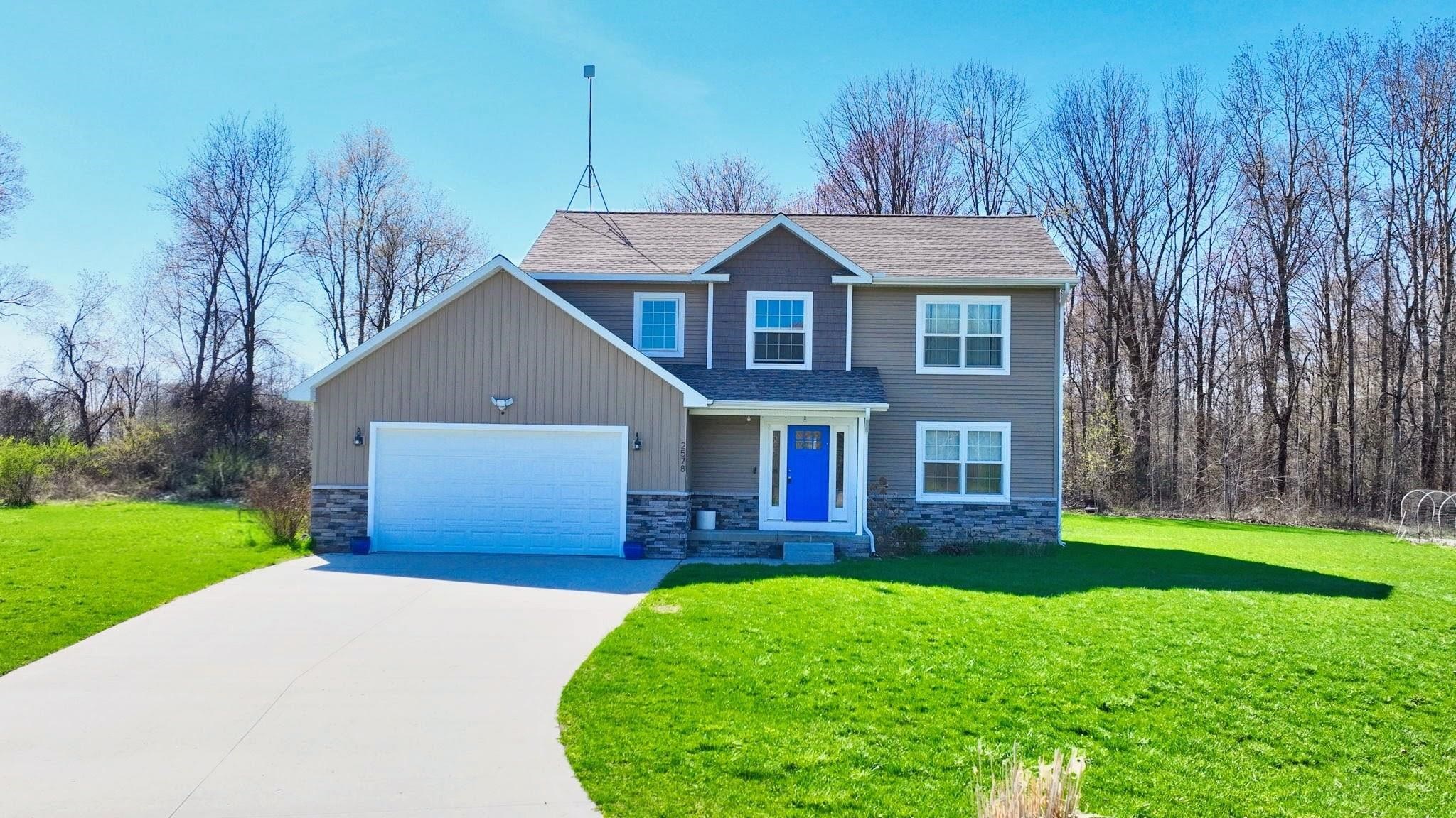 2578 White Pine Property Photo 5