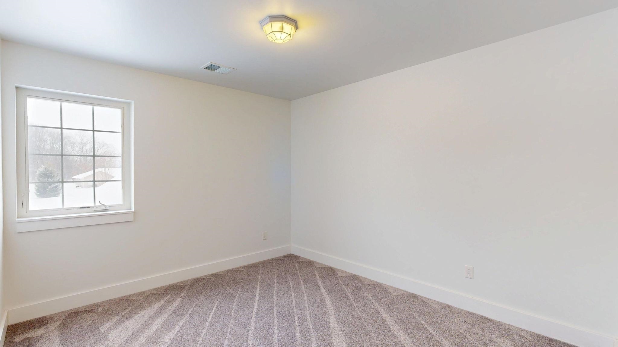 2578 White Pine Property Photo 26