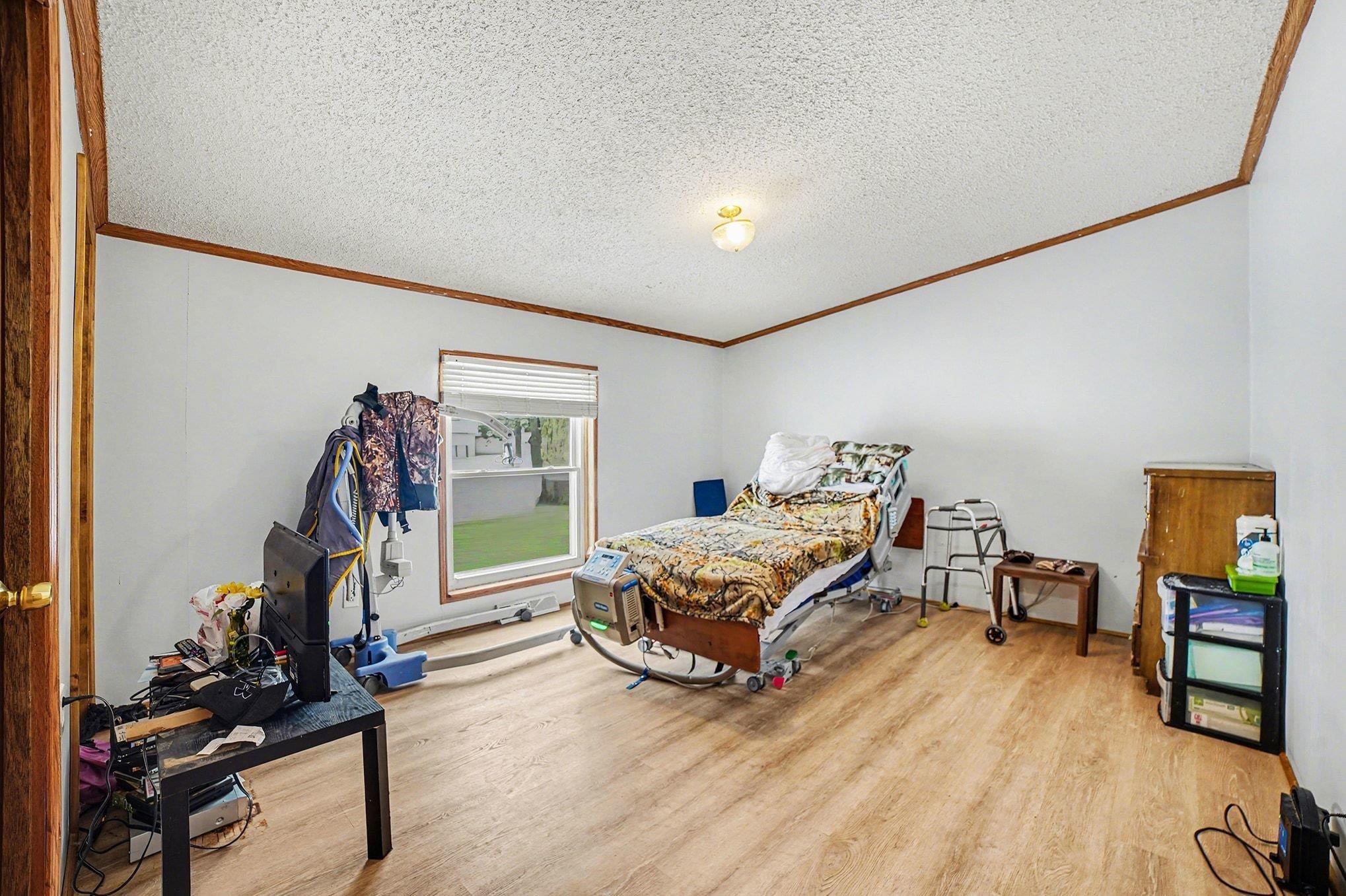 147 E Elm Street Property Photo 8