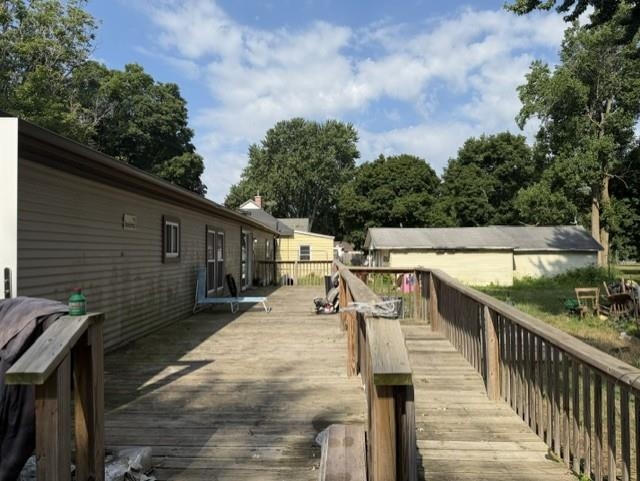 147 E Elm Street Property Photo 17