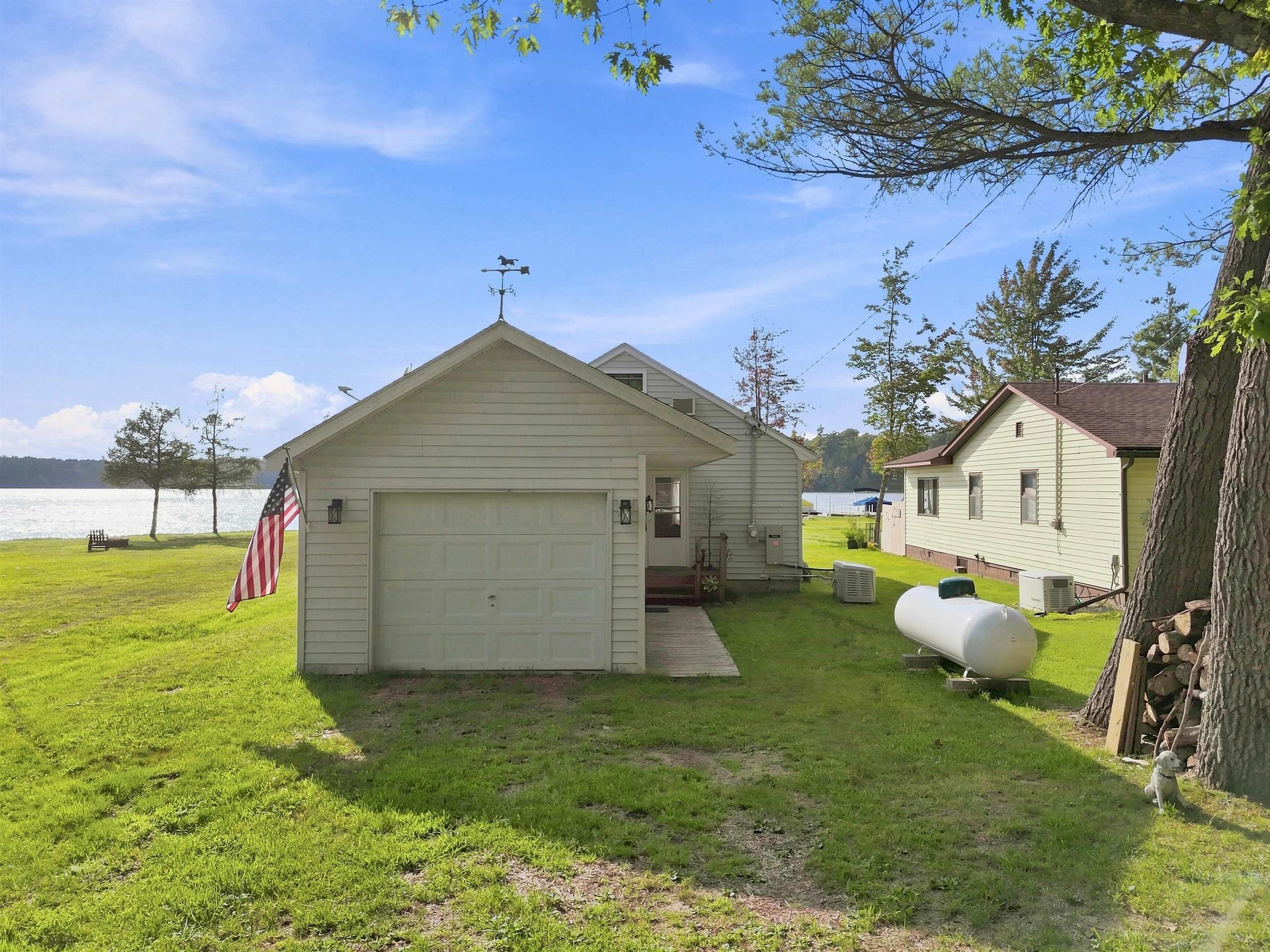 2183 Wenonah Trail
