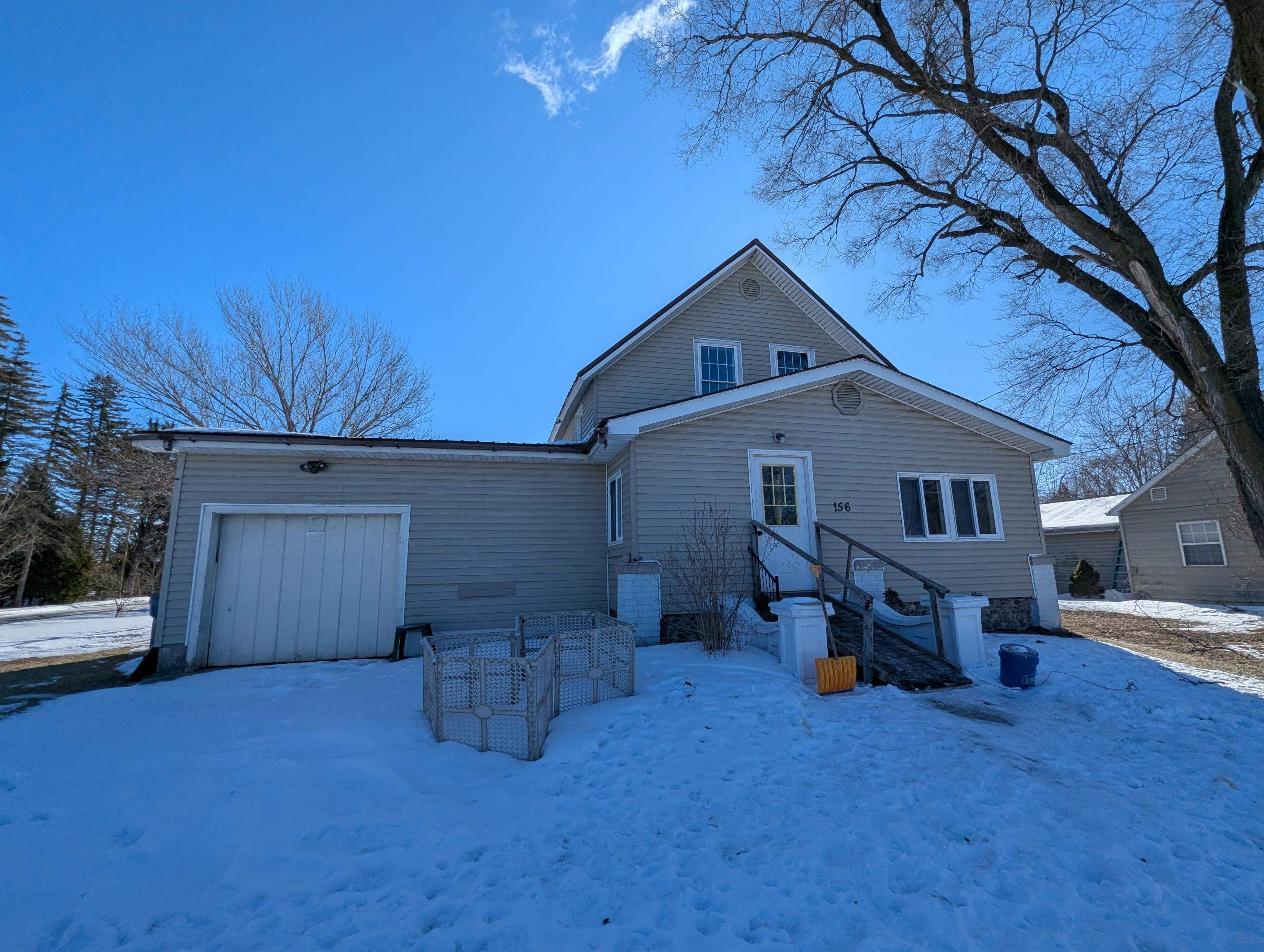 156 N Mackinaw Road Property Photo 1