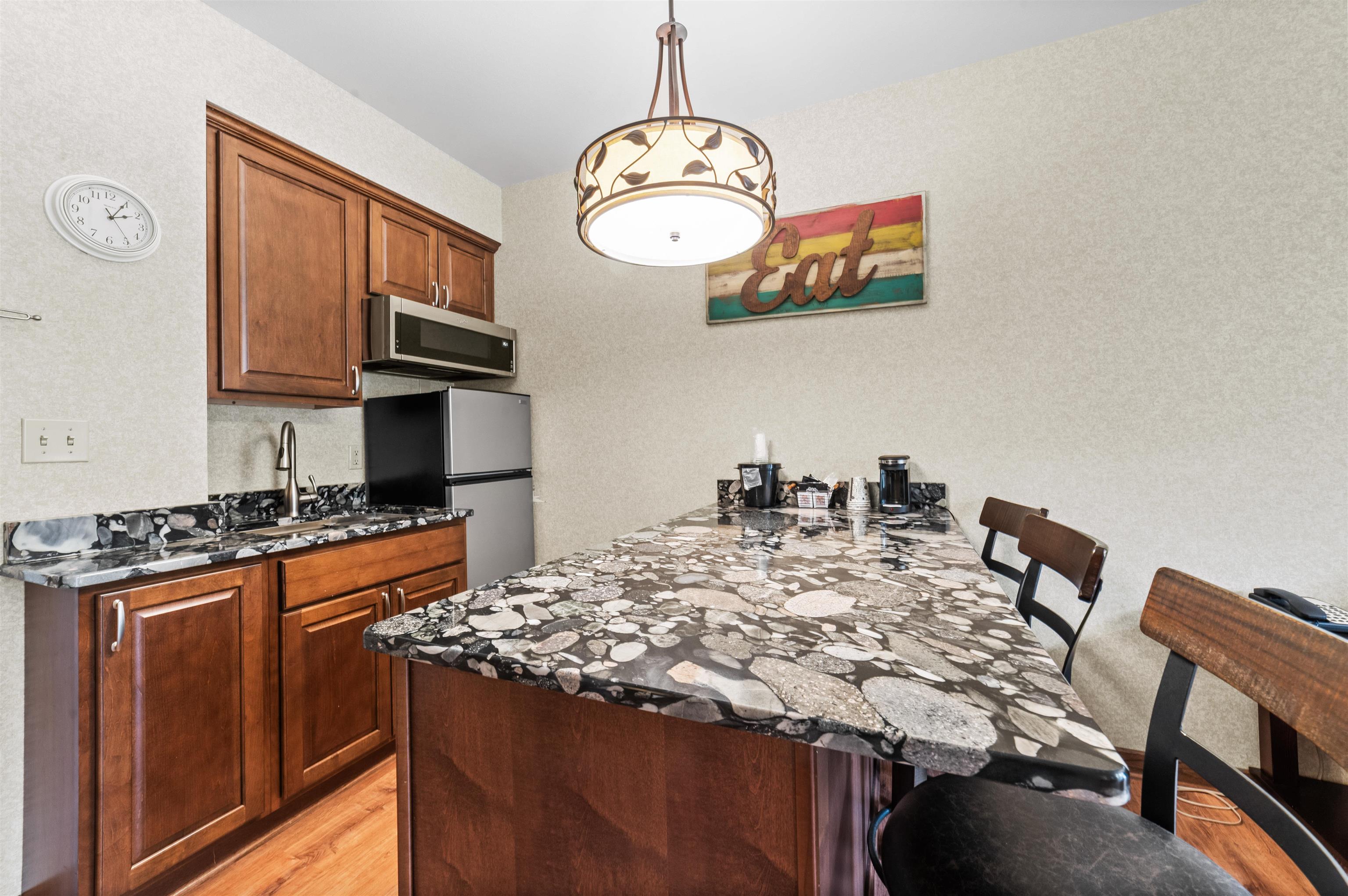 2400 Troon South Property Photo 5