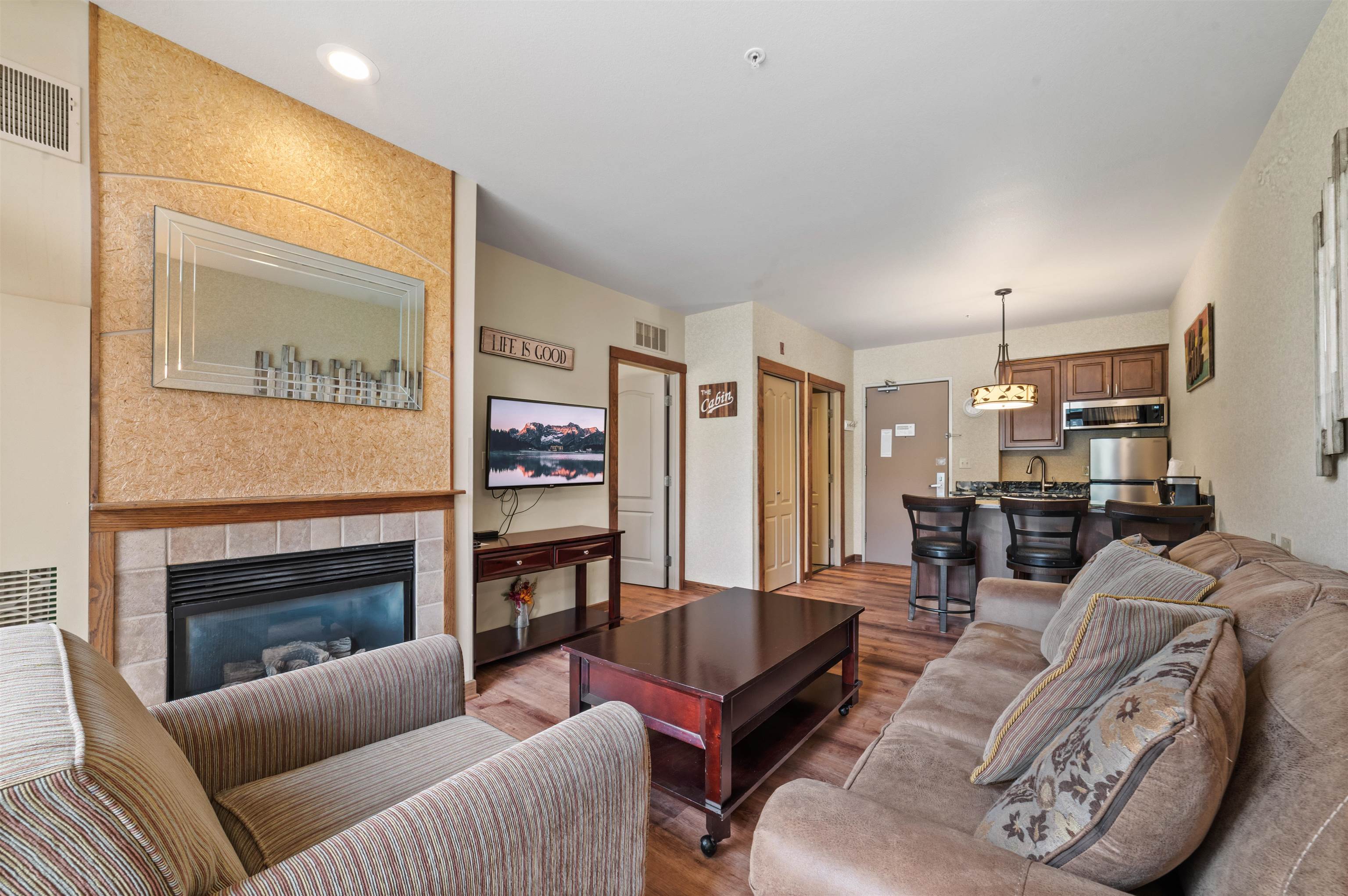 2400 Troon South Property Photo 10