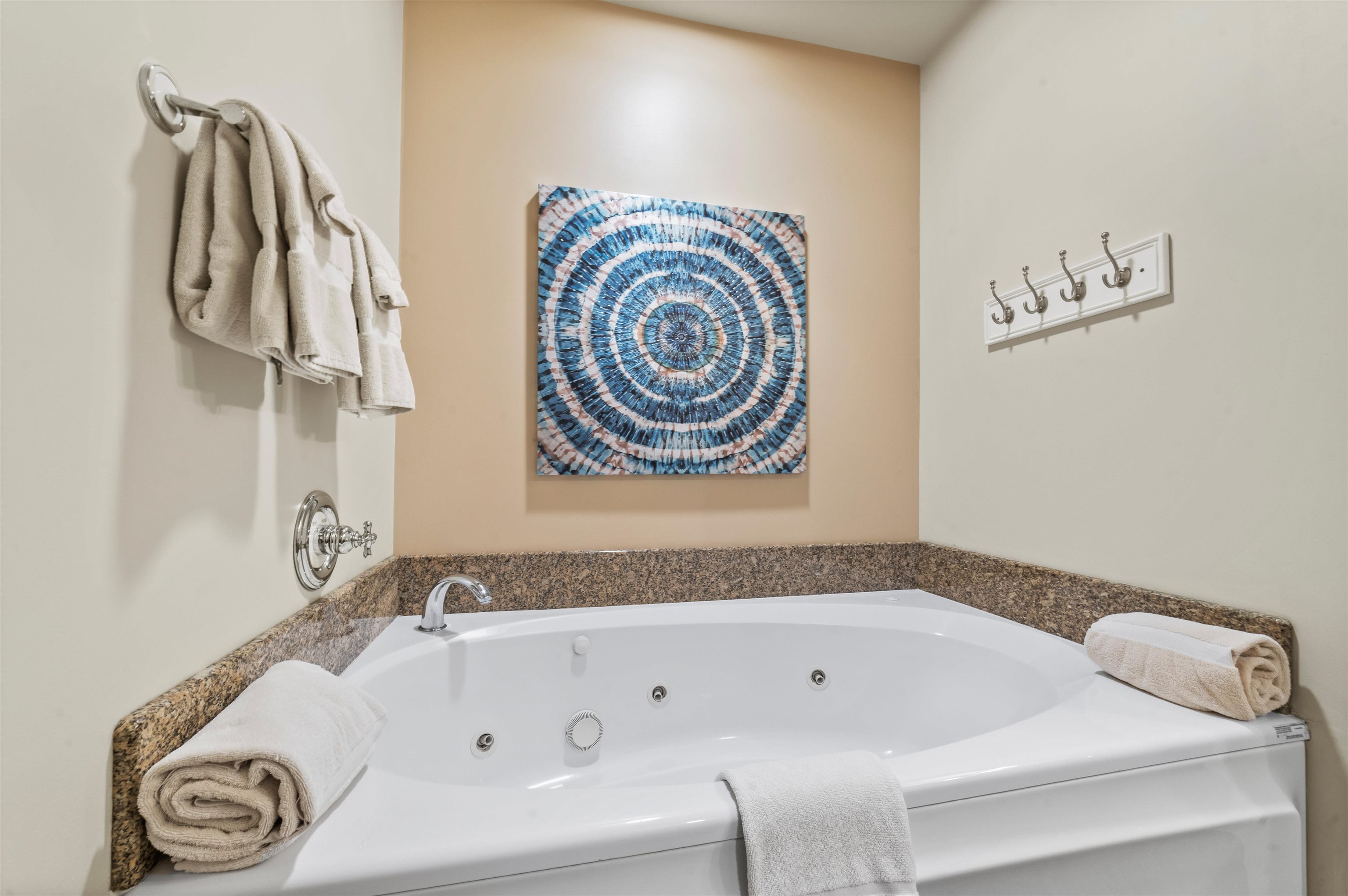 2400 Troon South Property Photo 14