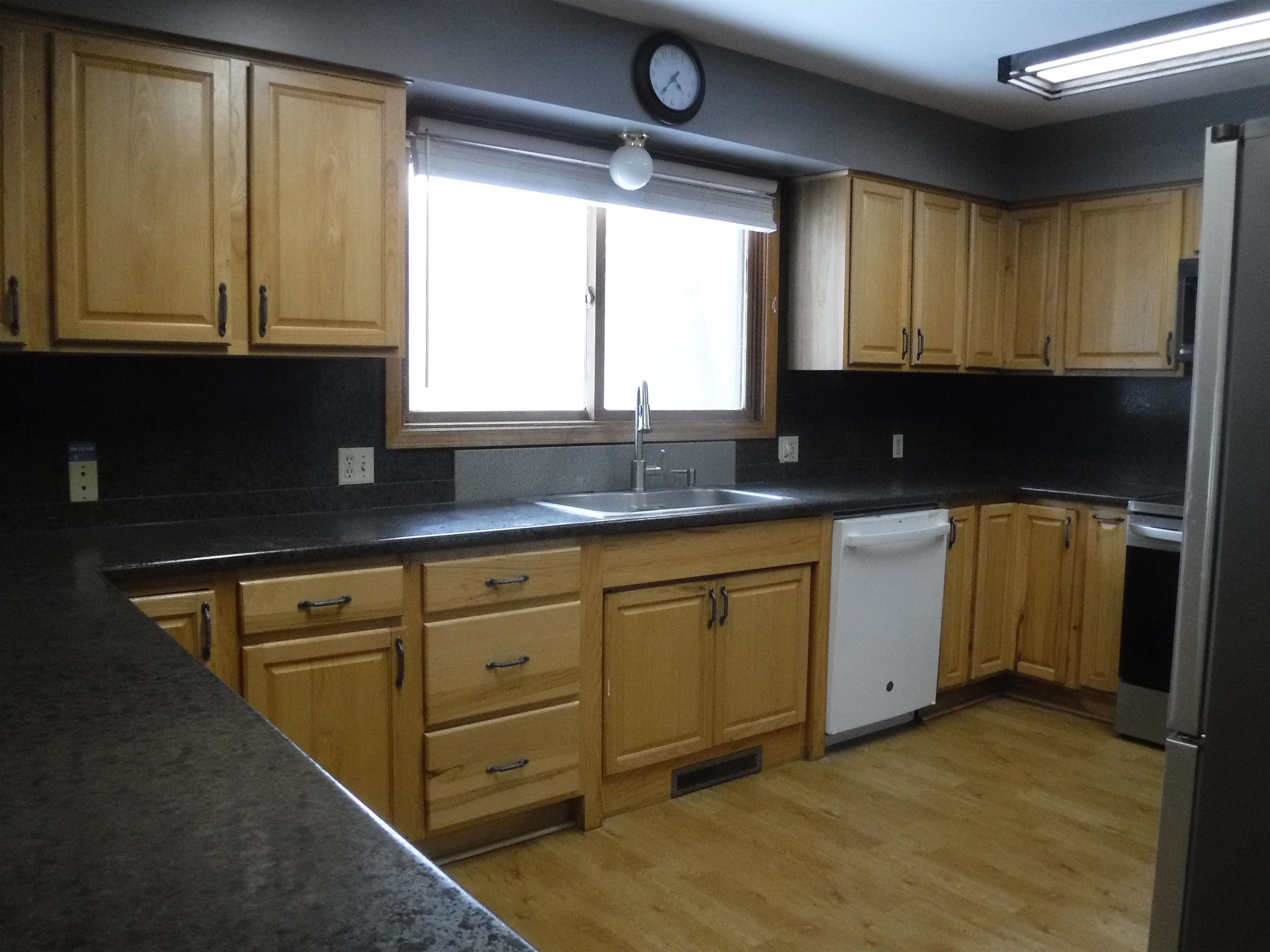 329 W Main Street Property Photo 6