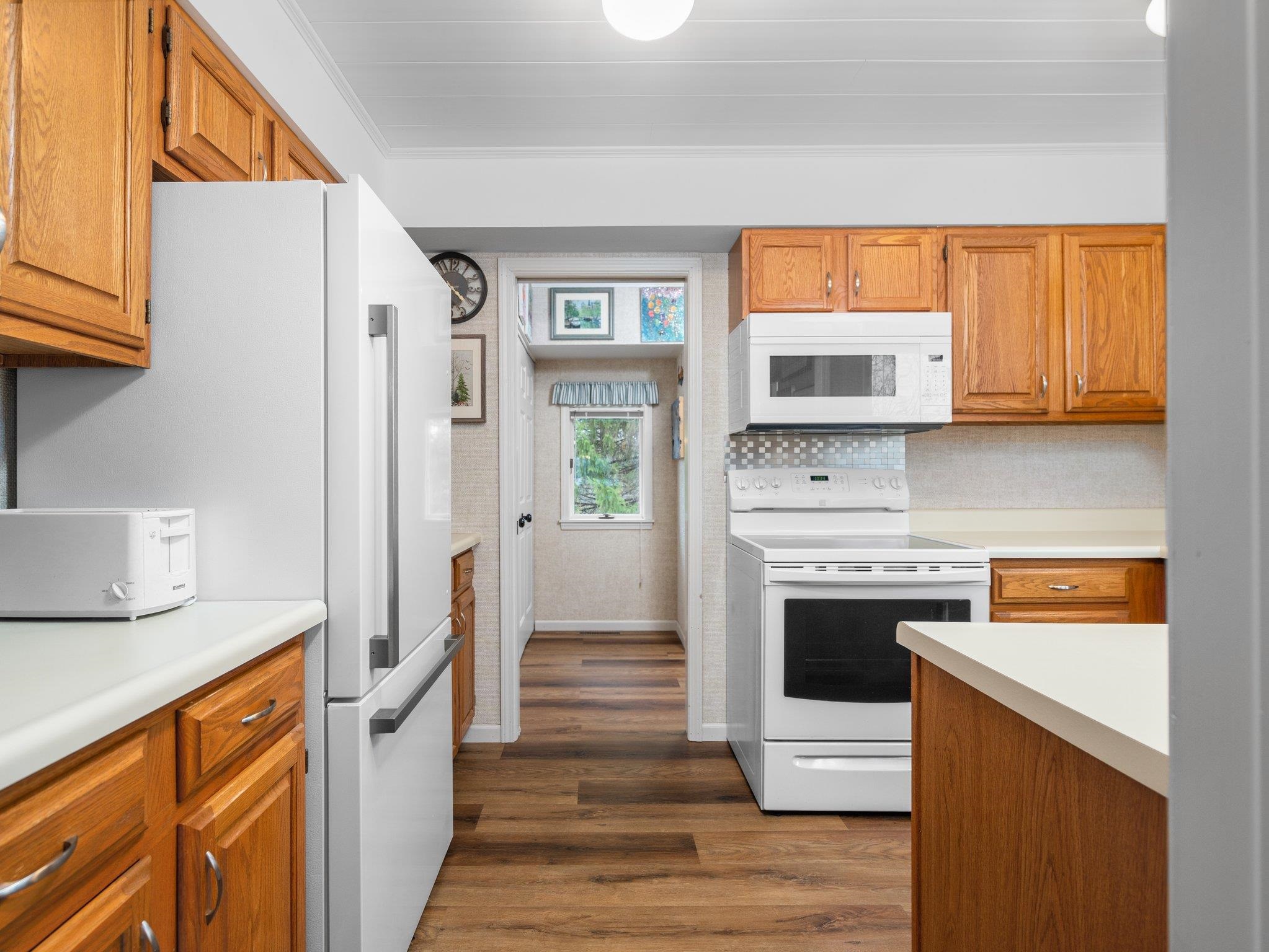 710 Centre Place Property Photo 14