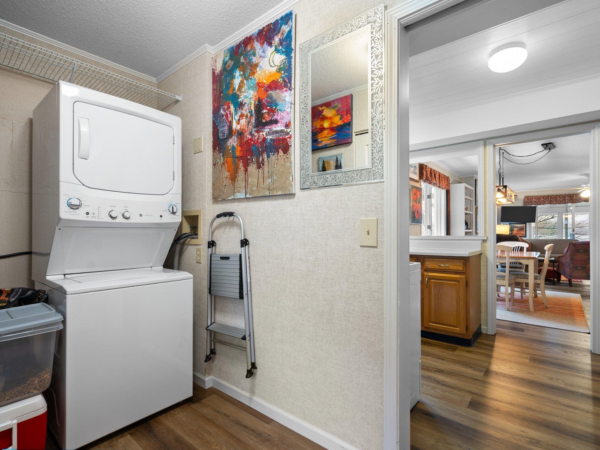 710 Centre Place Property Photo 17