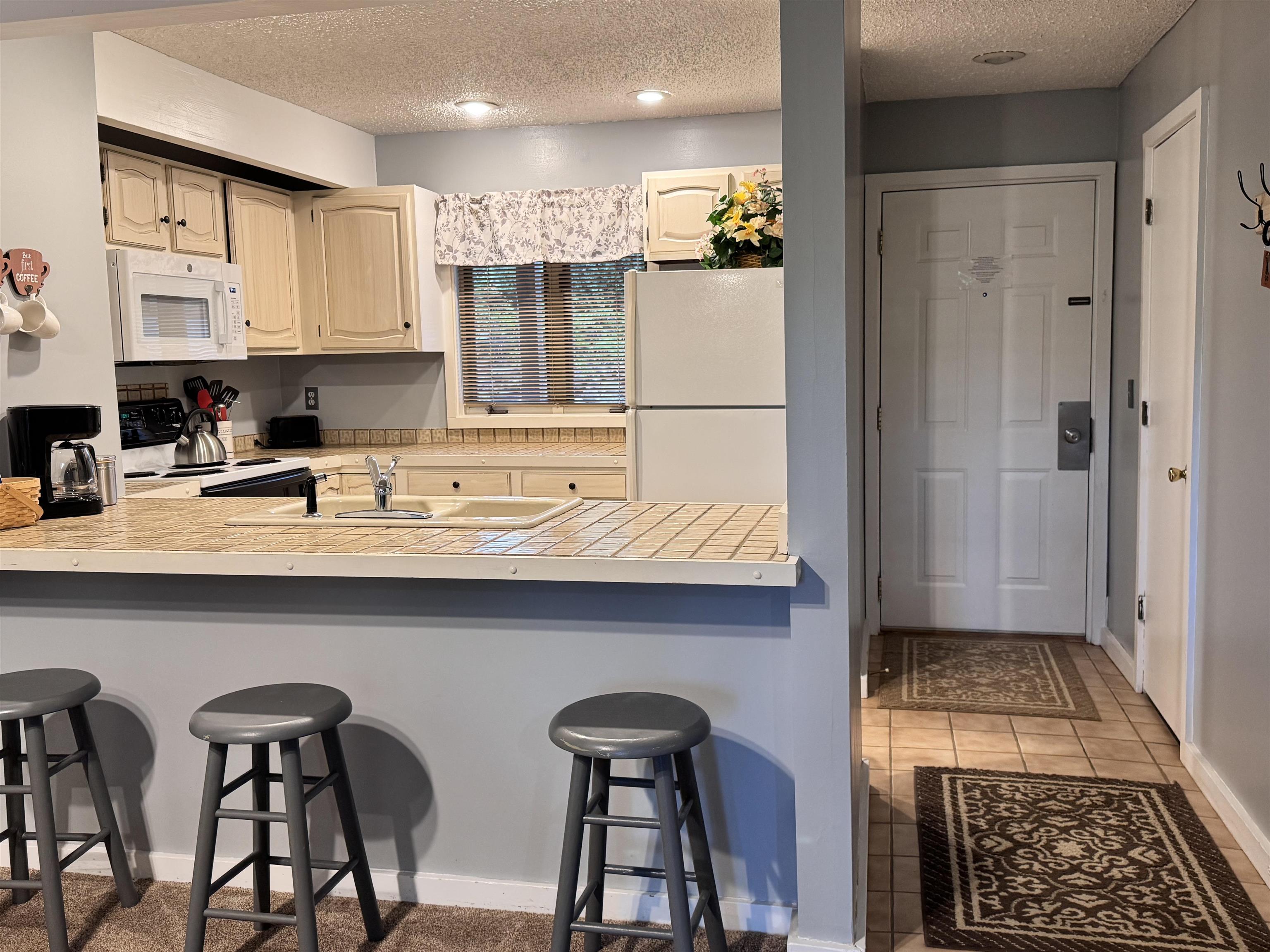 4673 Crossover Drive Property Photo 2