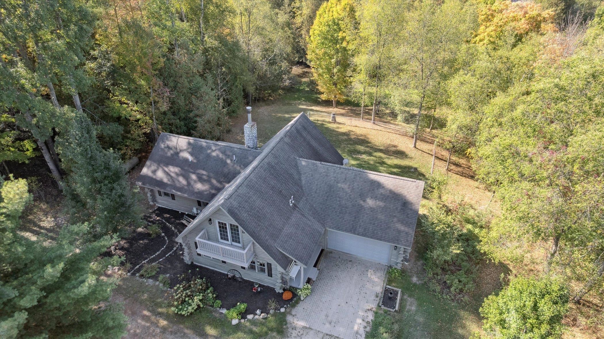 751 Hunters Ridge Property Photo 5