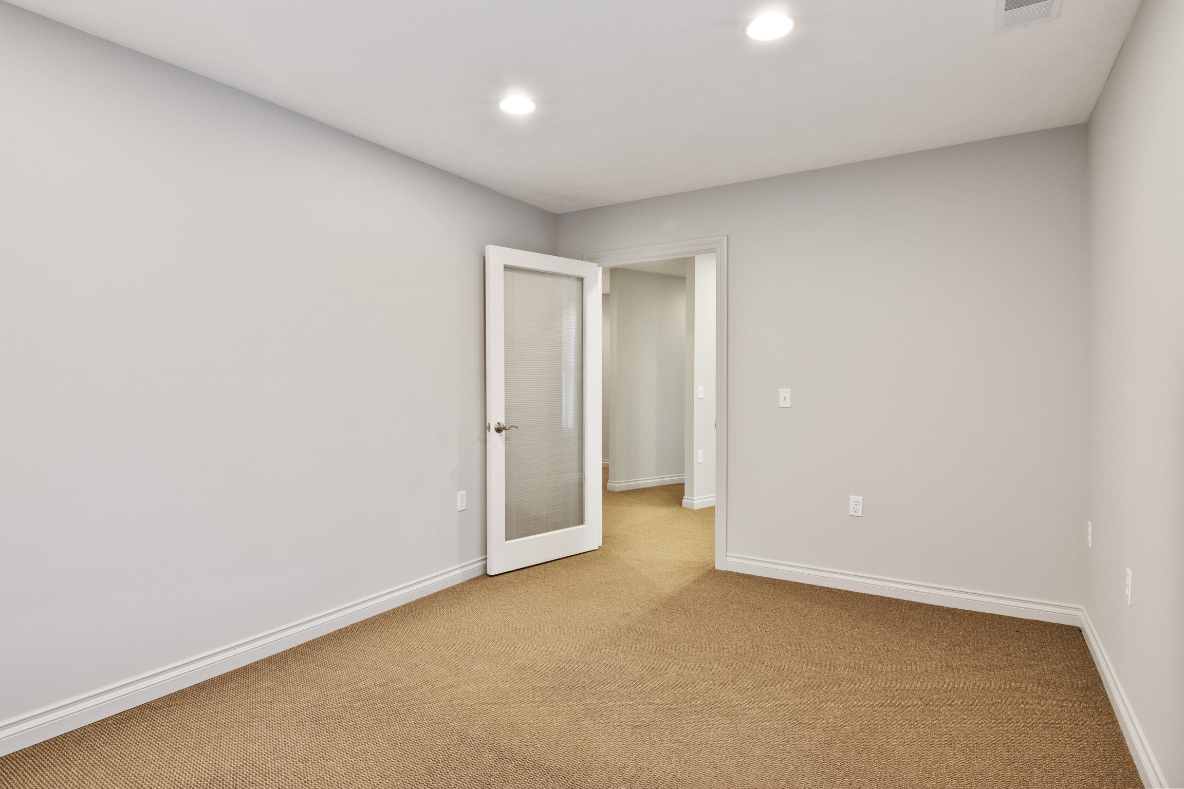 201 River Street Property Photo 23
