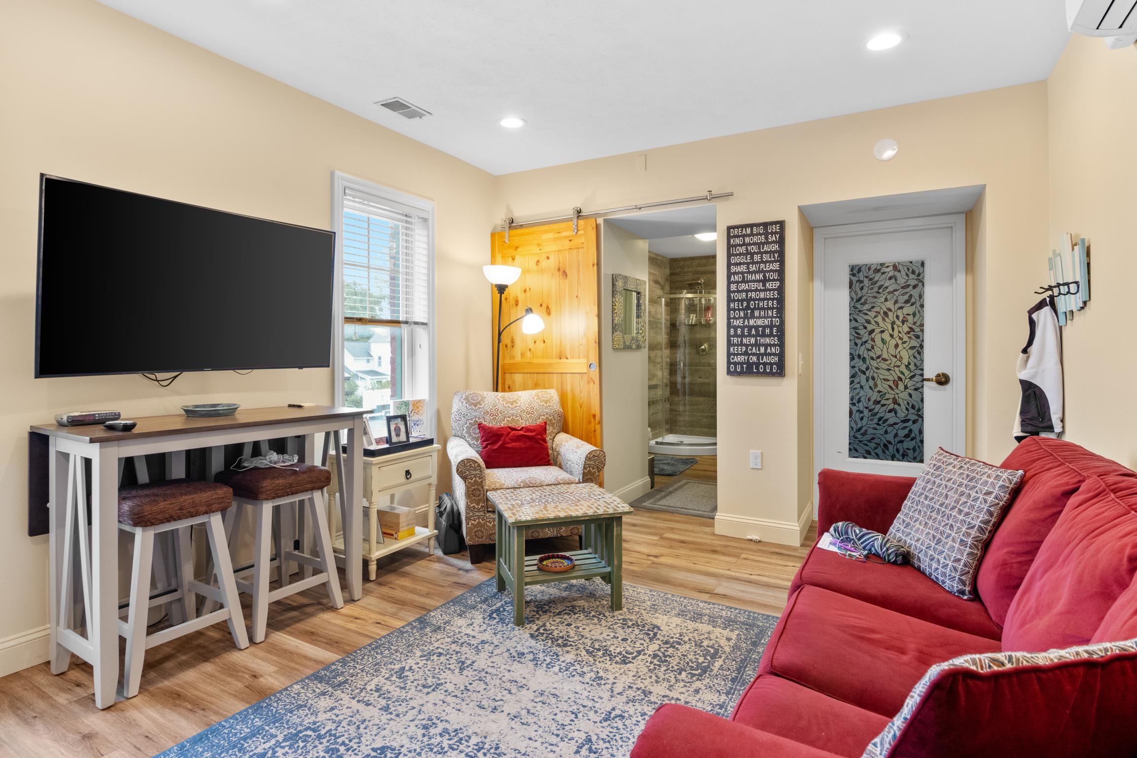 201 River Street Property Photo 28