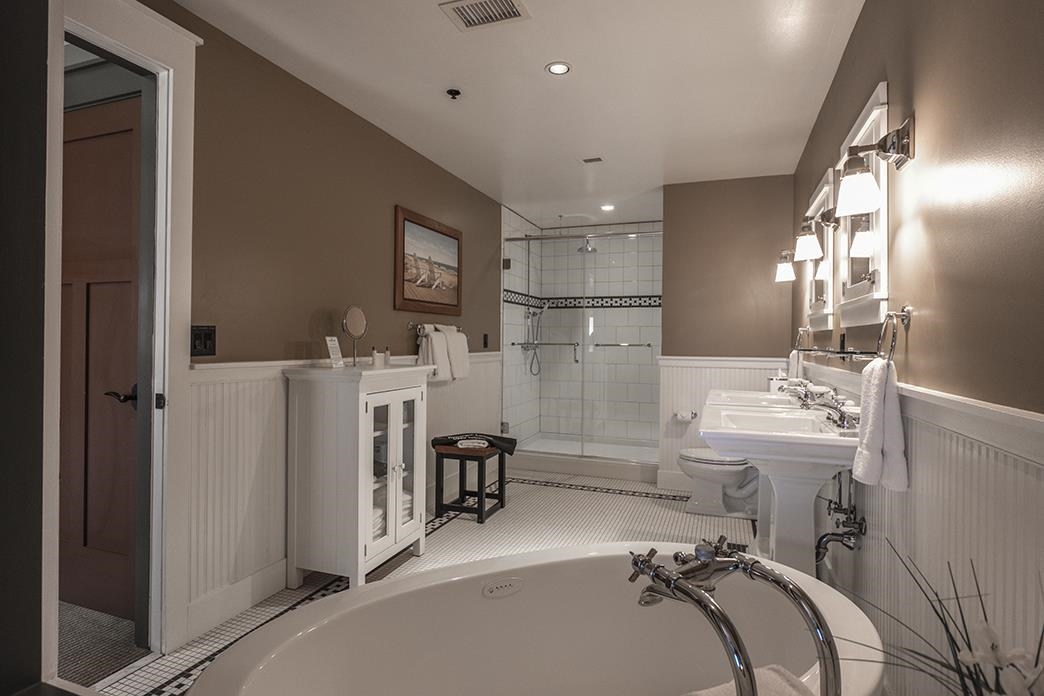 2035 N Us-31 N Property Photo 8