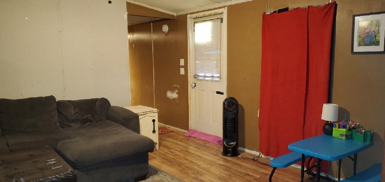 203 Fairview Boulevard Property Photo 3