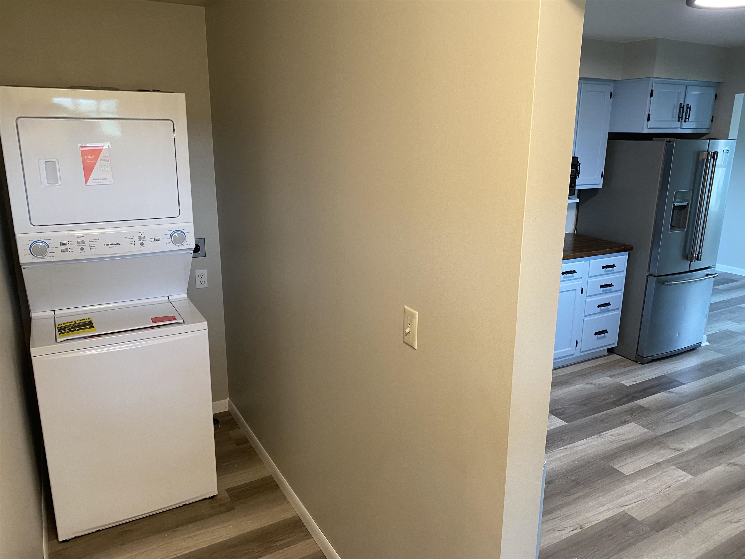 7075(2 Parcels) E M 72 Property Photo 19