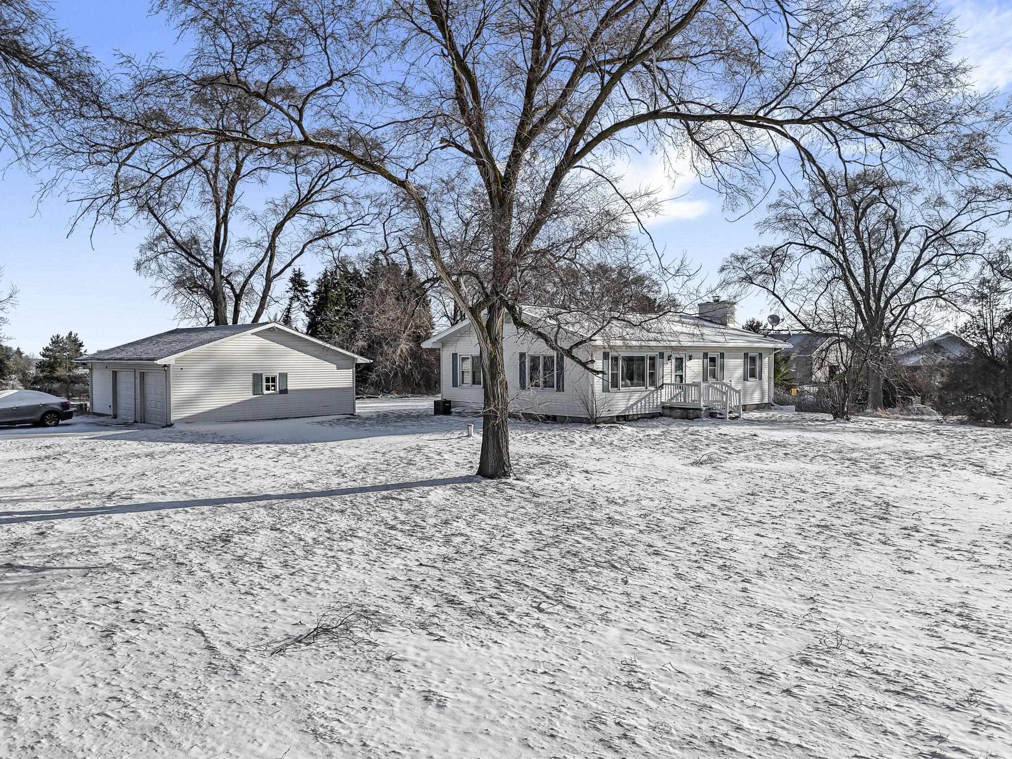 7075(2 Parcels) E M 72 Property Photo 48