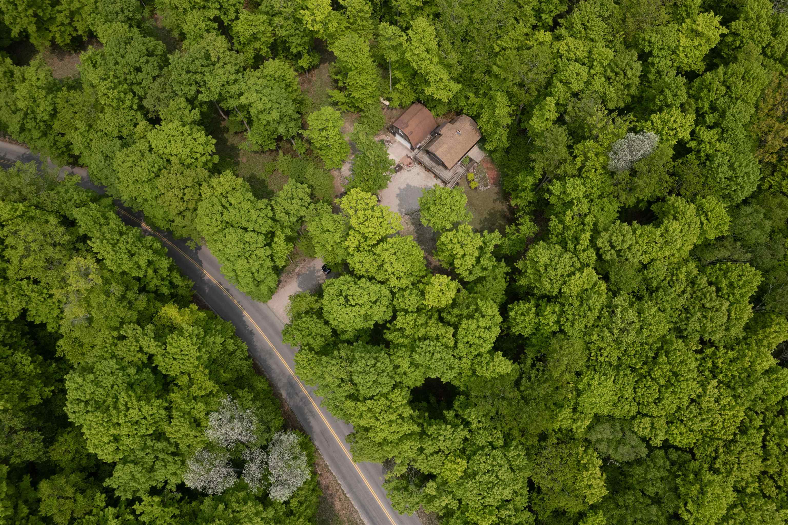 2481 S Schomberg Road Property Photo 6